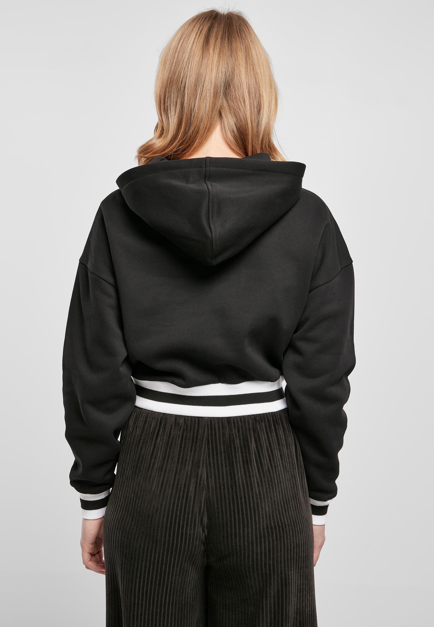 URBAN CLASSICS Kapuzenpullover »Urban Classics Damen Ladies Short College Hoody«, (1 tlg.)