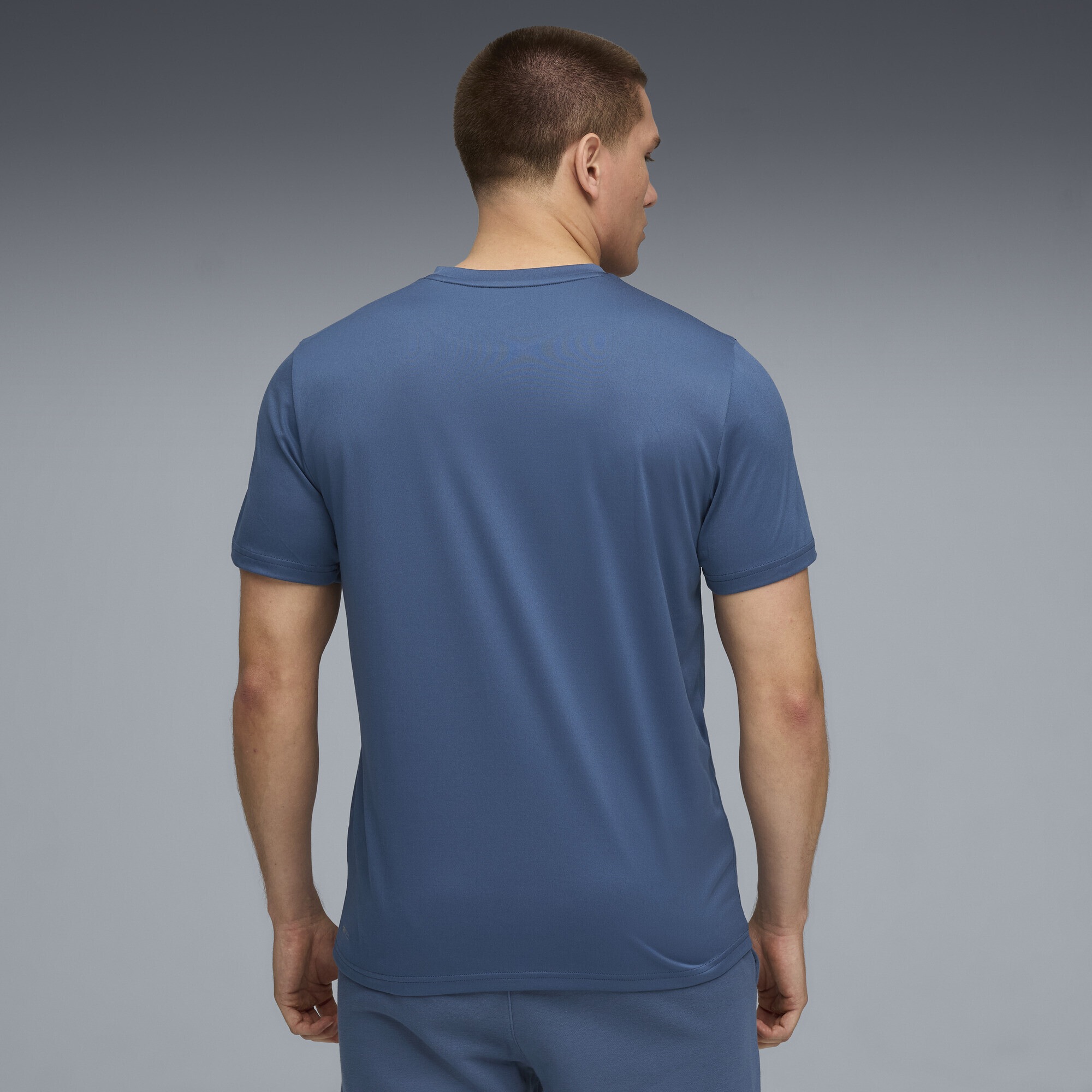 PUMA Trainingsshirt »TAD ESSENTIALS Einfarbiges T-Shirt mit Cat Logo Herren«