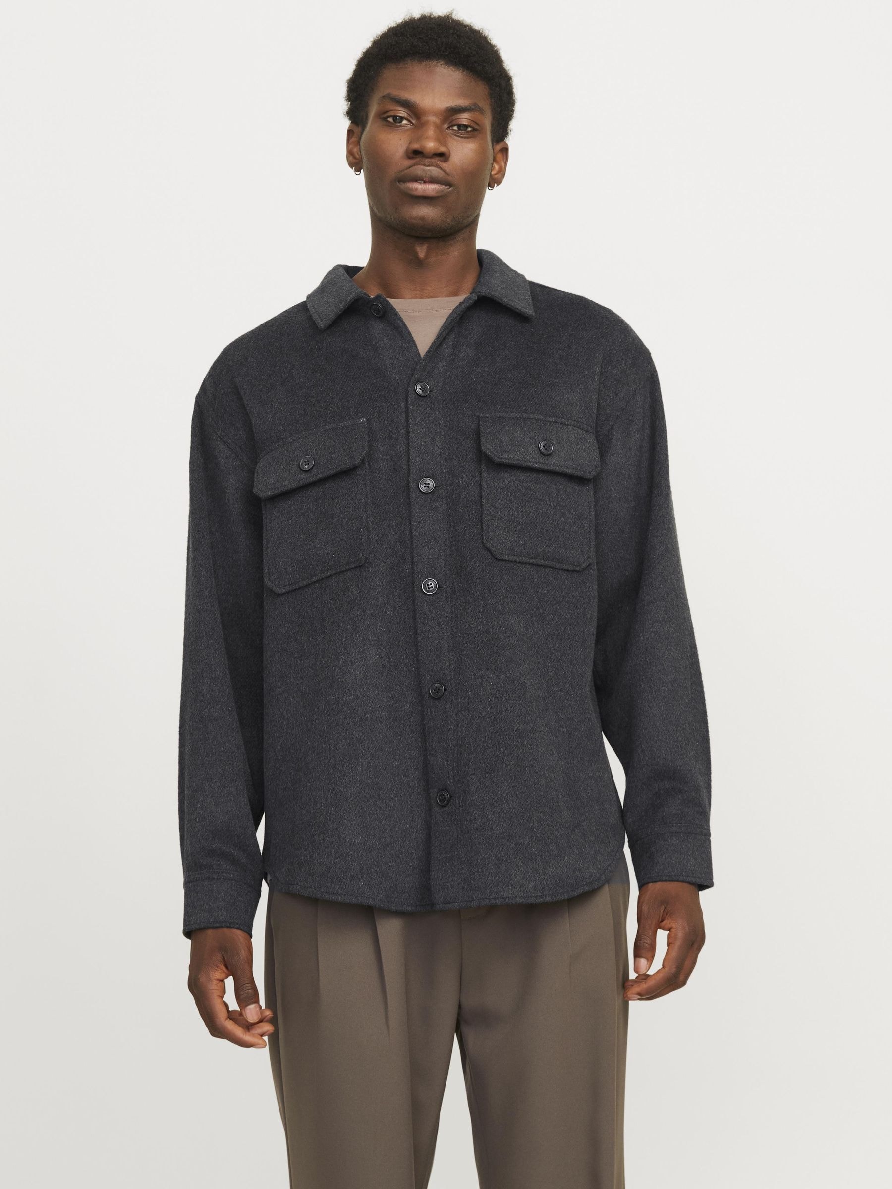 Jack & Jones Langarmhemd »JJEBRADLEY OLLIE OVERSHIRT LS NOOS«, mit Brusttaschen