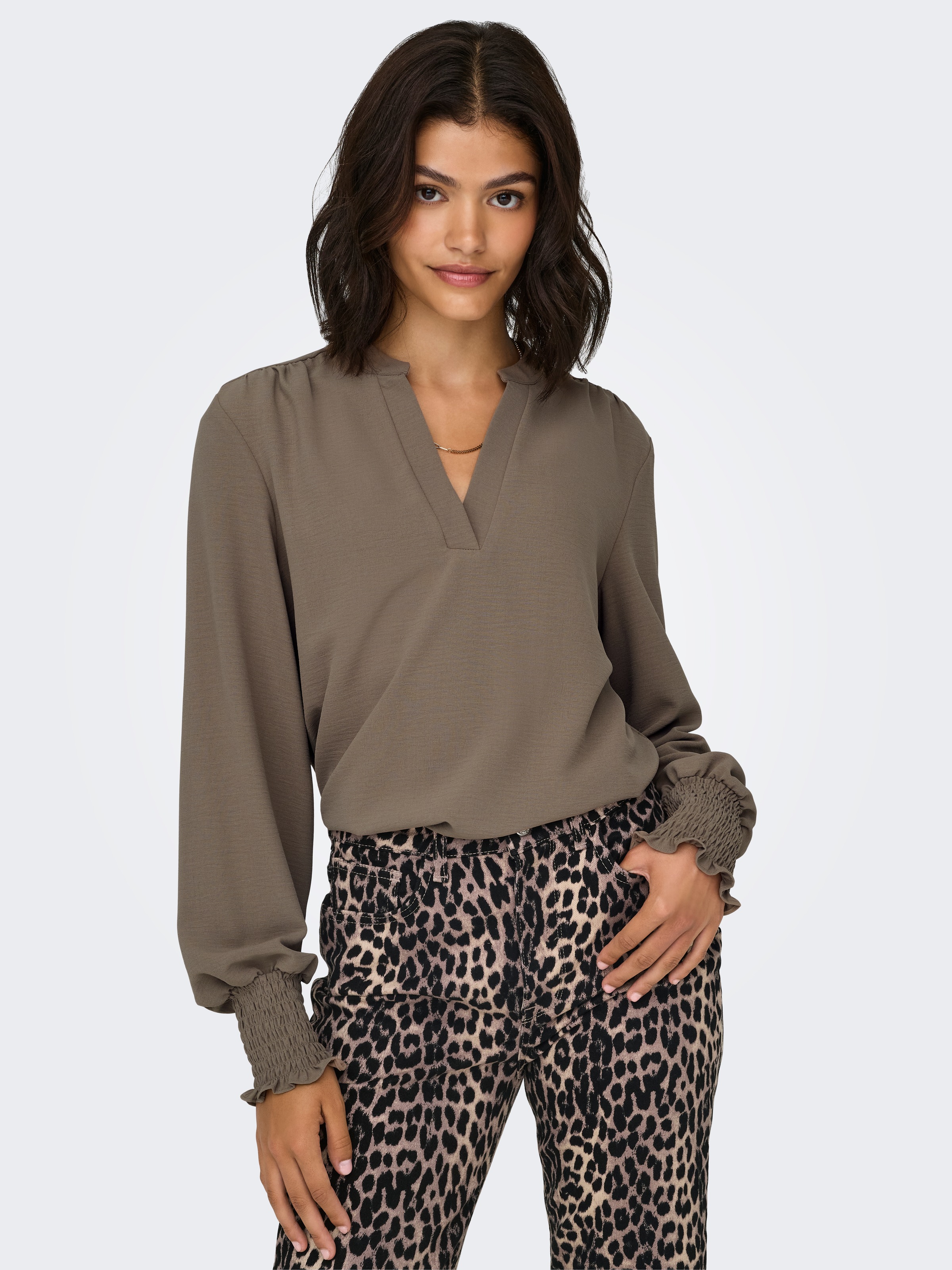 ONLY Blusenshirt "ONLMETTE V-NECK LS SMOCK TOP NOOS WVN" Kunstfaser, regula günstig online kaufen