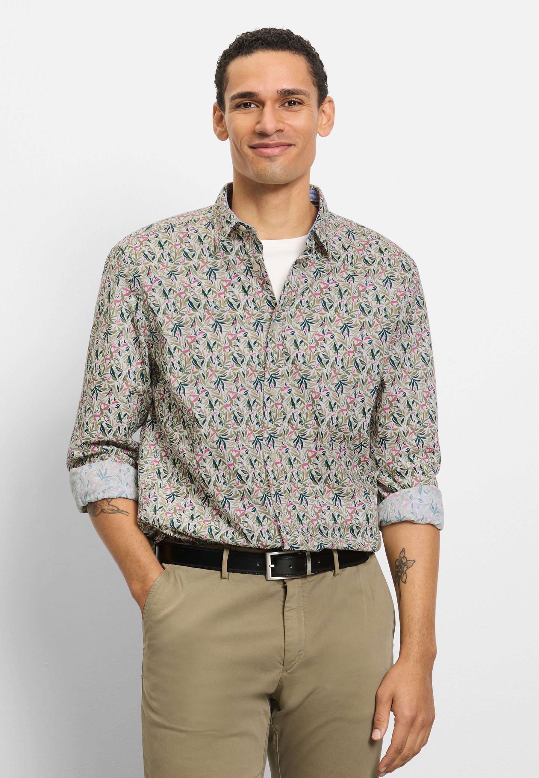 Langarmhemd OLYMP "OLYMP Casual, regular fit, Kent", Herren, Gr. M, Normaler Arm, oliv, 100% Baumwolle, Hemden