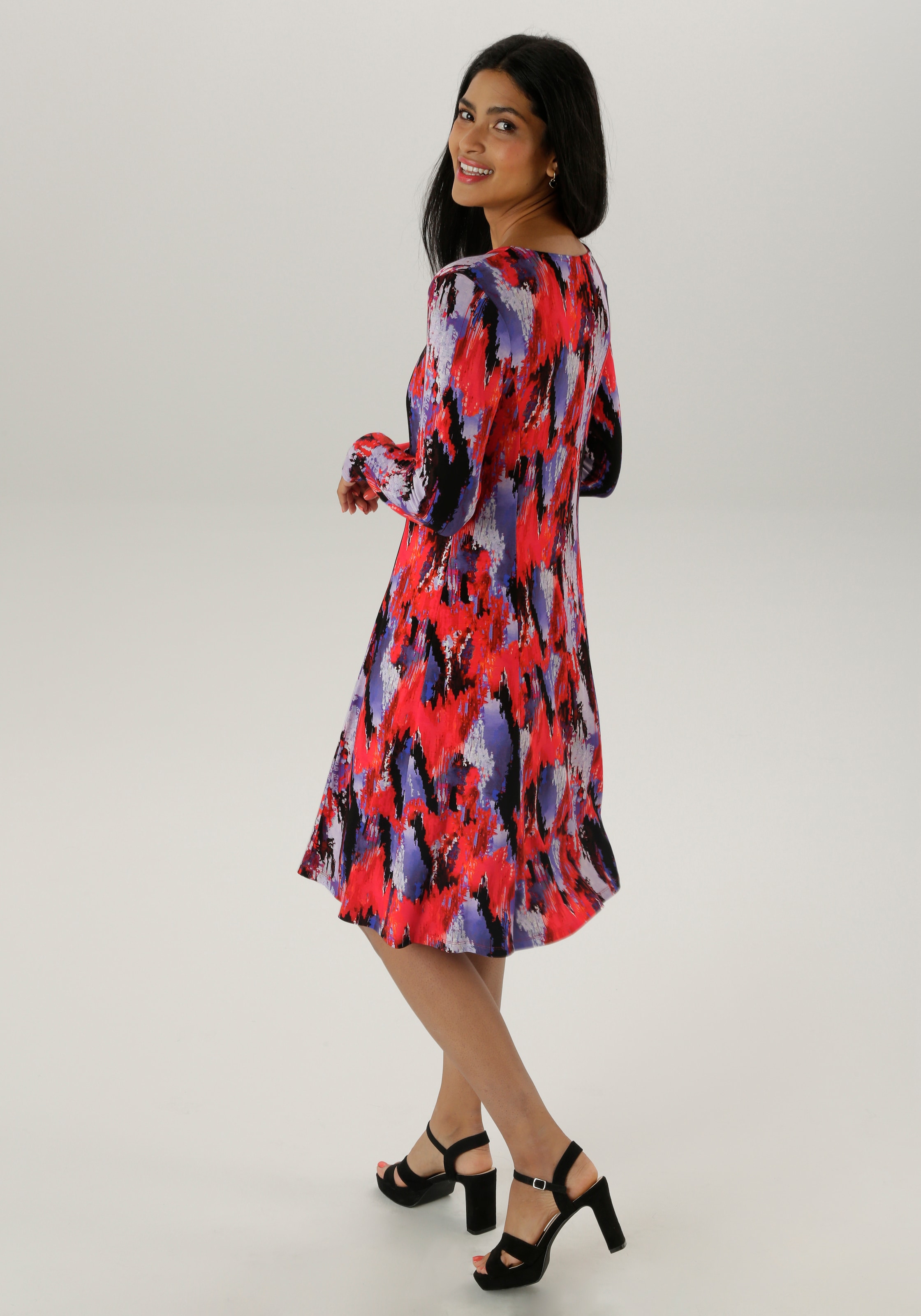 Aniston SELECTED Jerseykleid, im modernen und abstrakten Farbverlauf - NEUE KOLLEKTION