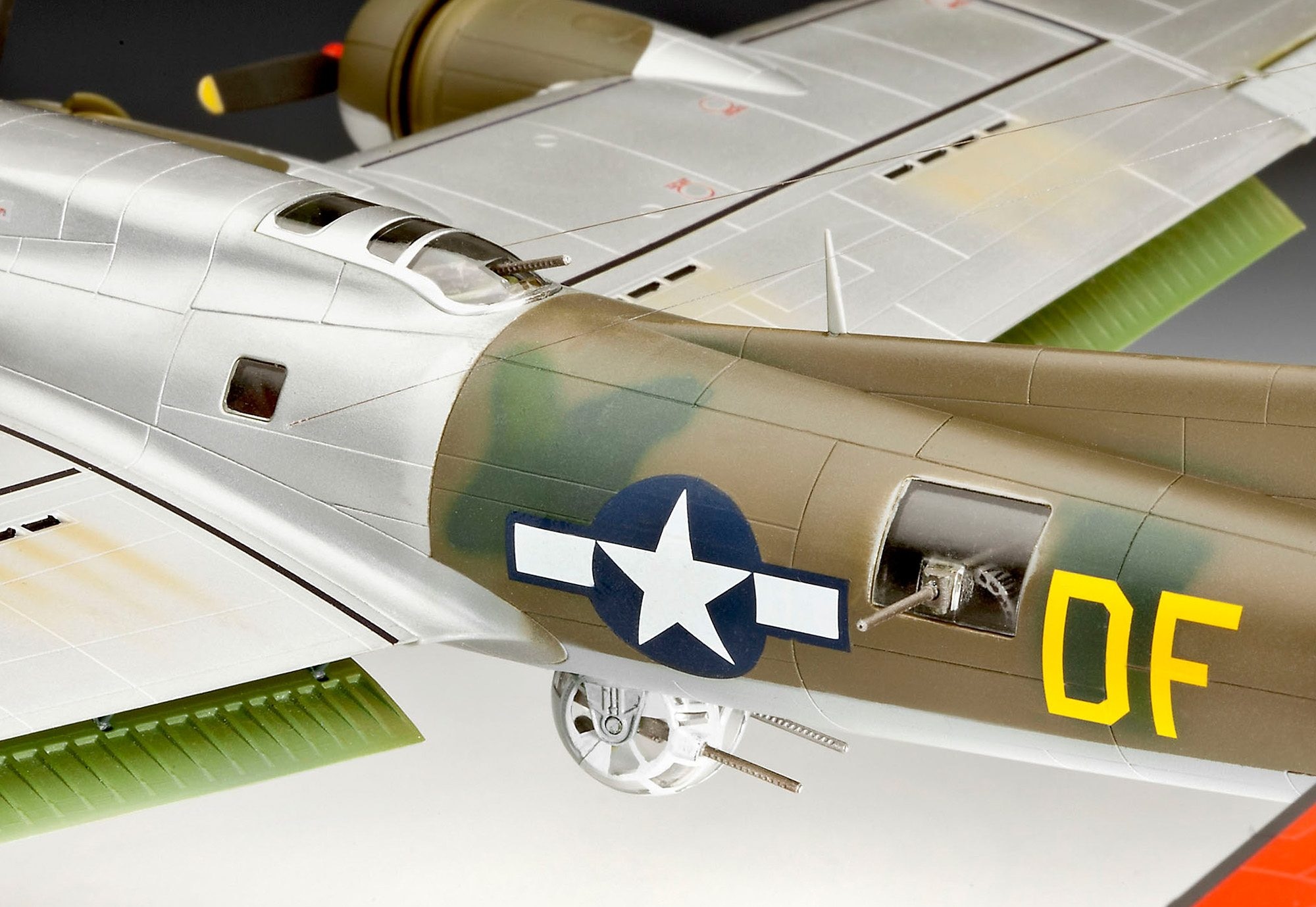 Revell® Modellbausatz »B-17G Flying Fortress«, 1:72, Made in Europe