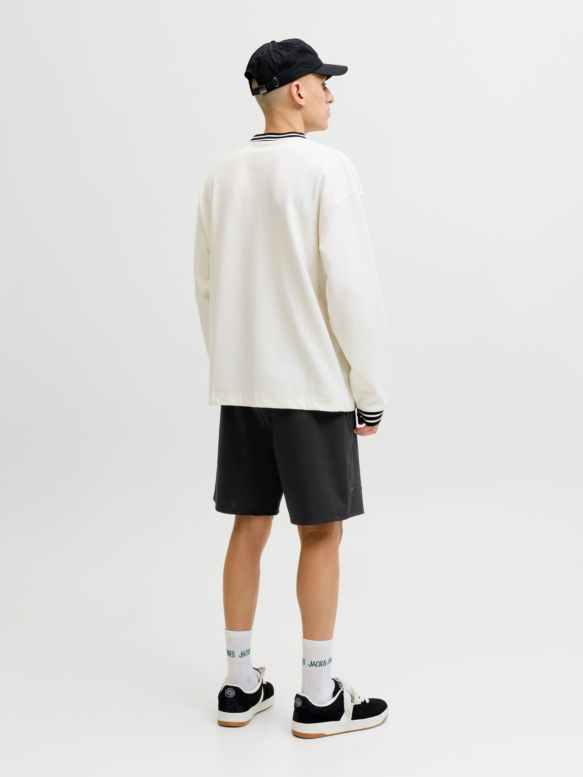 Jack & Jones Sweatshorts »JPSTGORDON BASE SWEAT SHORTS SRT SN«  Materialmix mit Stretch, regular fit