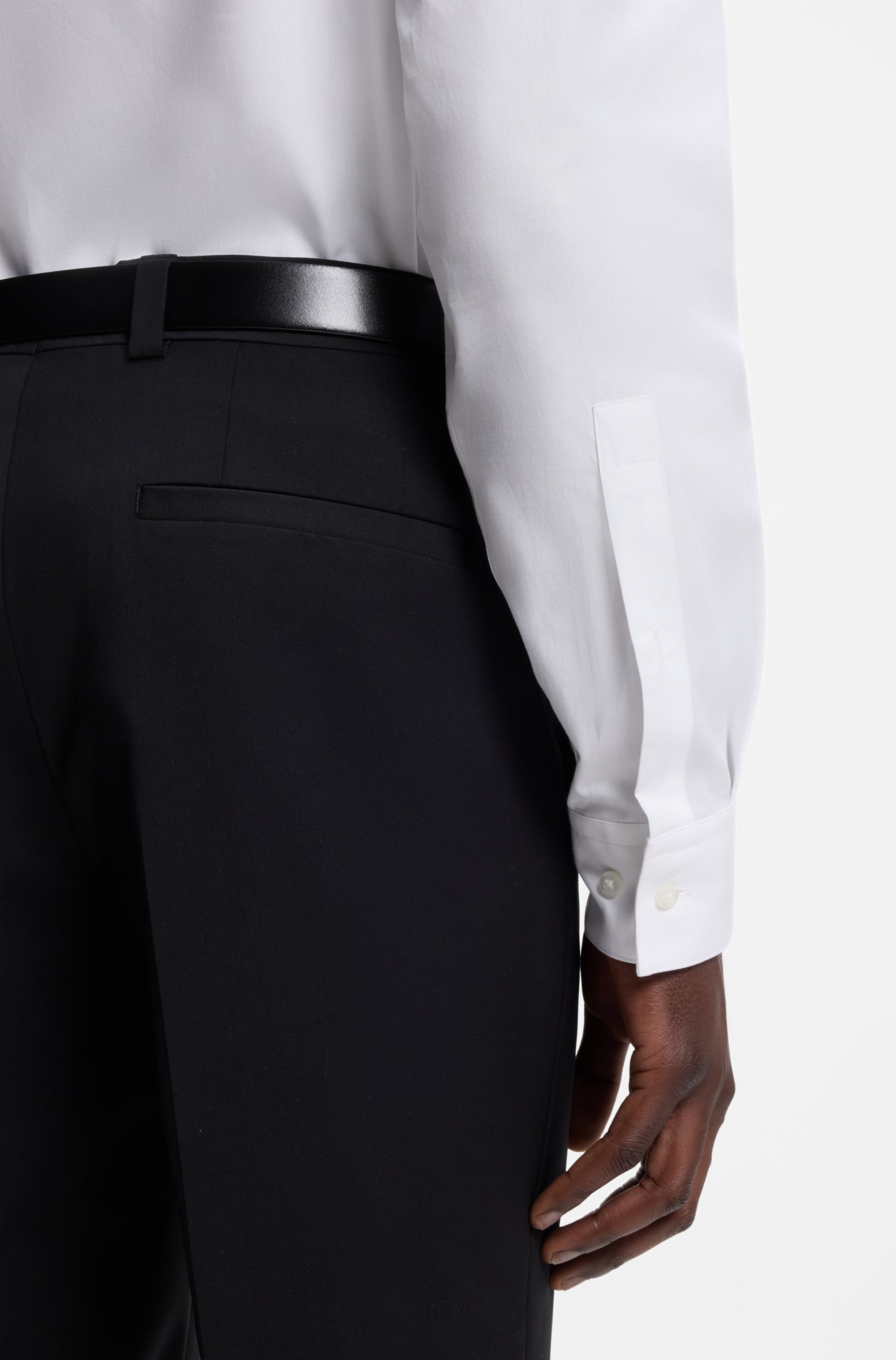 Thumbnail - HUGO Businesshemd "Valerio" Kentkragen, Modern Fit, bügelleichte Qualität