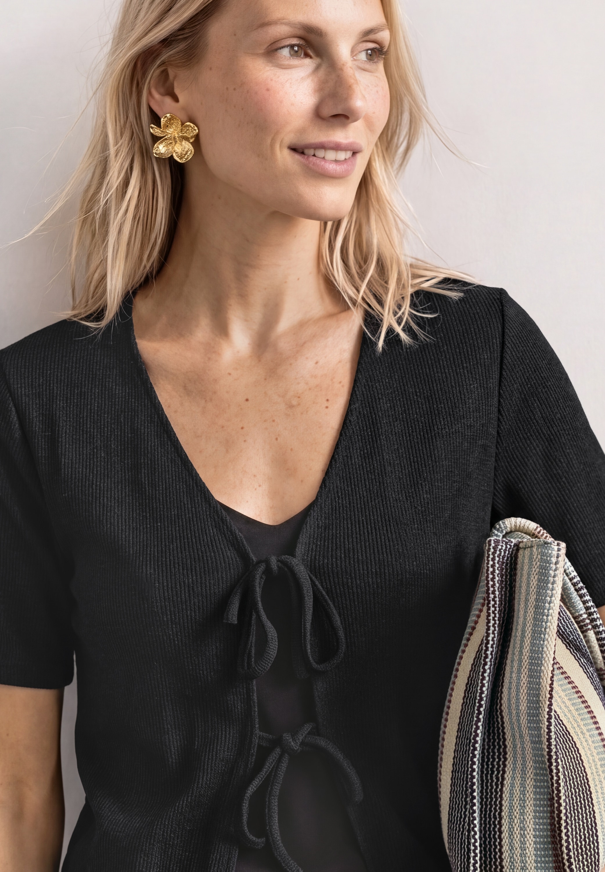 STREET ONE Strickjacke Viskosemix mit Stretchanteil