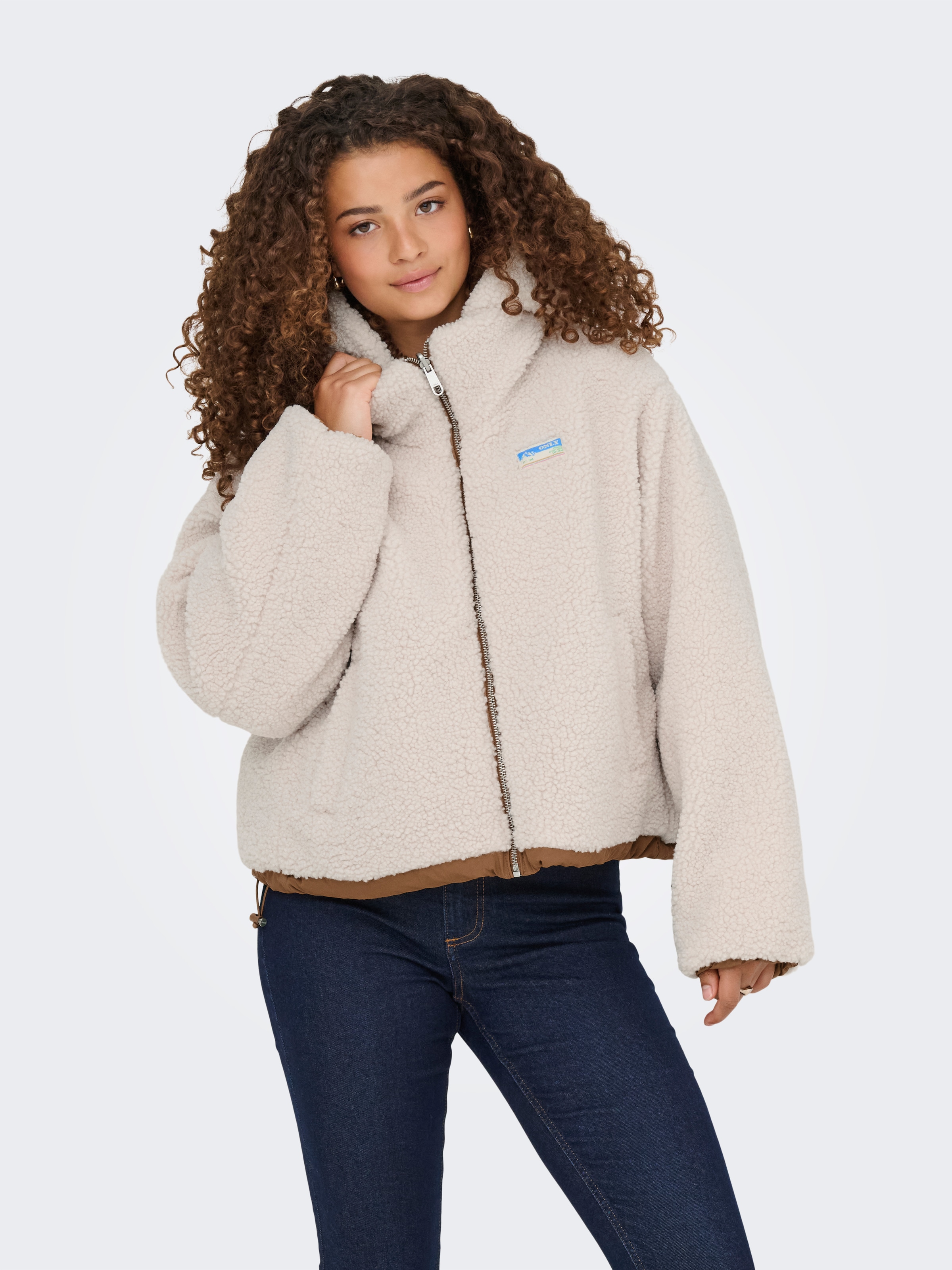 ONLY 1100000002199 "ONLMARIA LIFE REV PUFFER JACKET CC OTW" mit Kapuze