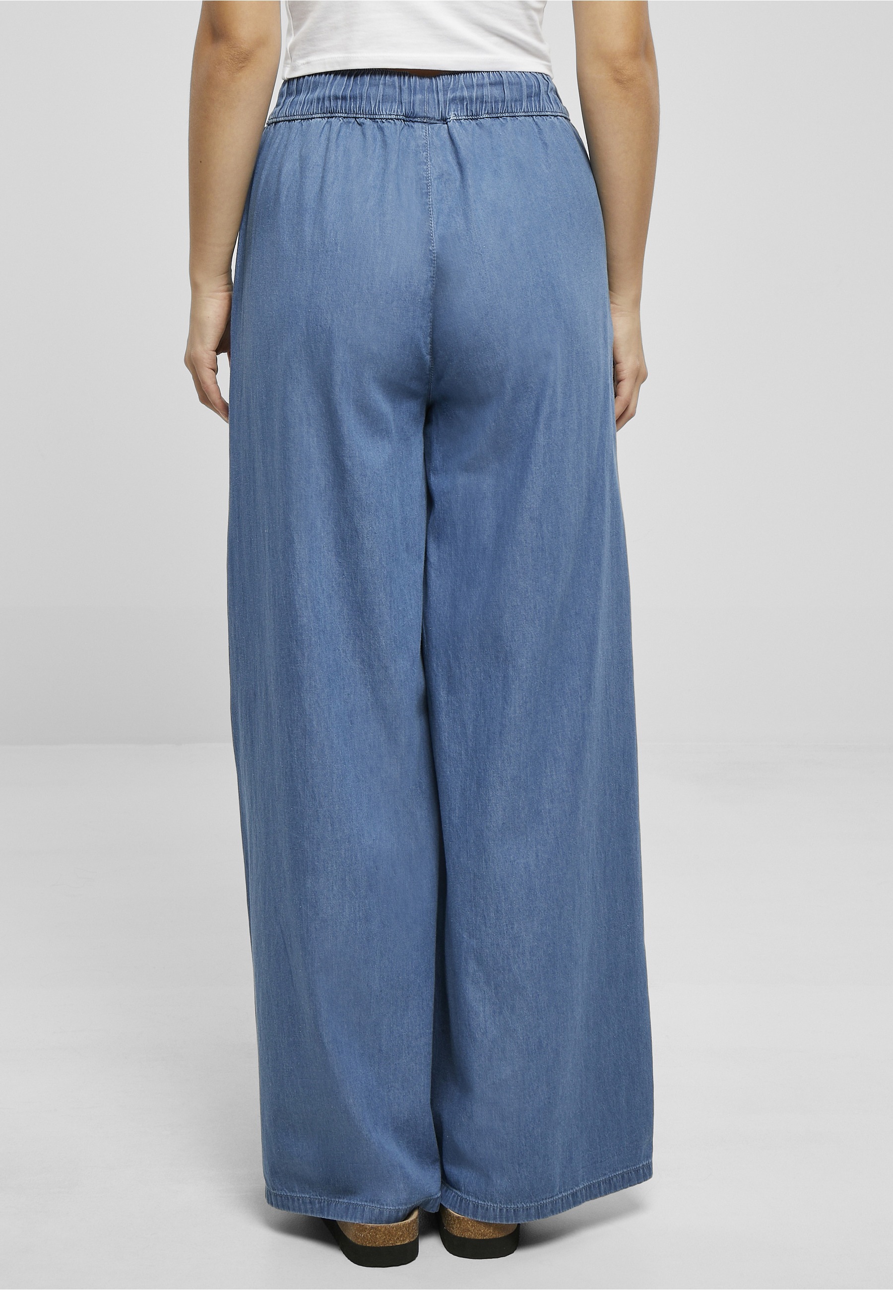 URBAN CLASSICS Bequeme Jeans »Urban Classics Damen Ladies Light Denim Wide Leg Pants« 1 Stk.