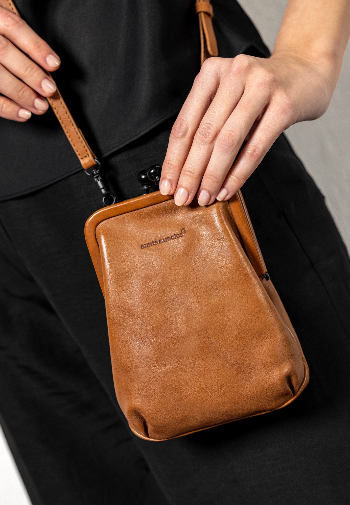 aunts & uncles Handytasche »Phone bag Mrs. Sugar Pop«