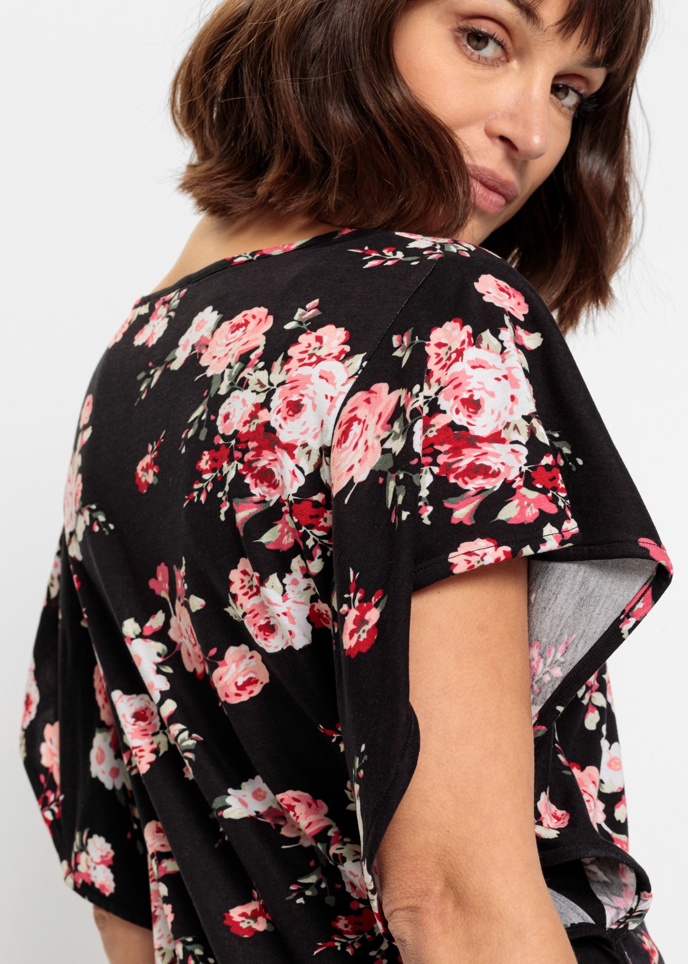 Thumbnail - bonprix T-Shirt geblumt, mit Fledermausärmeln