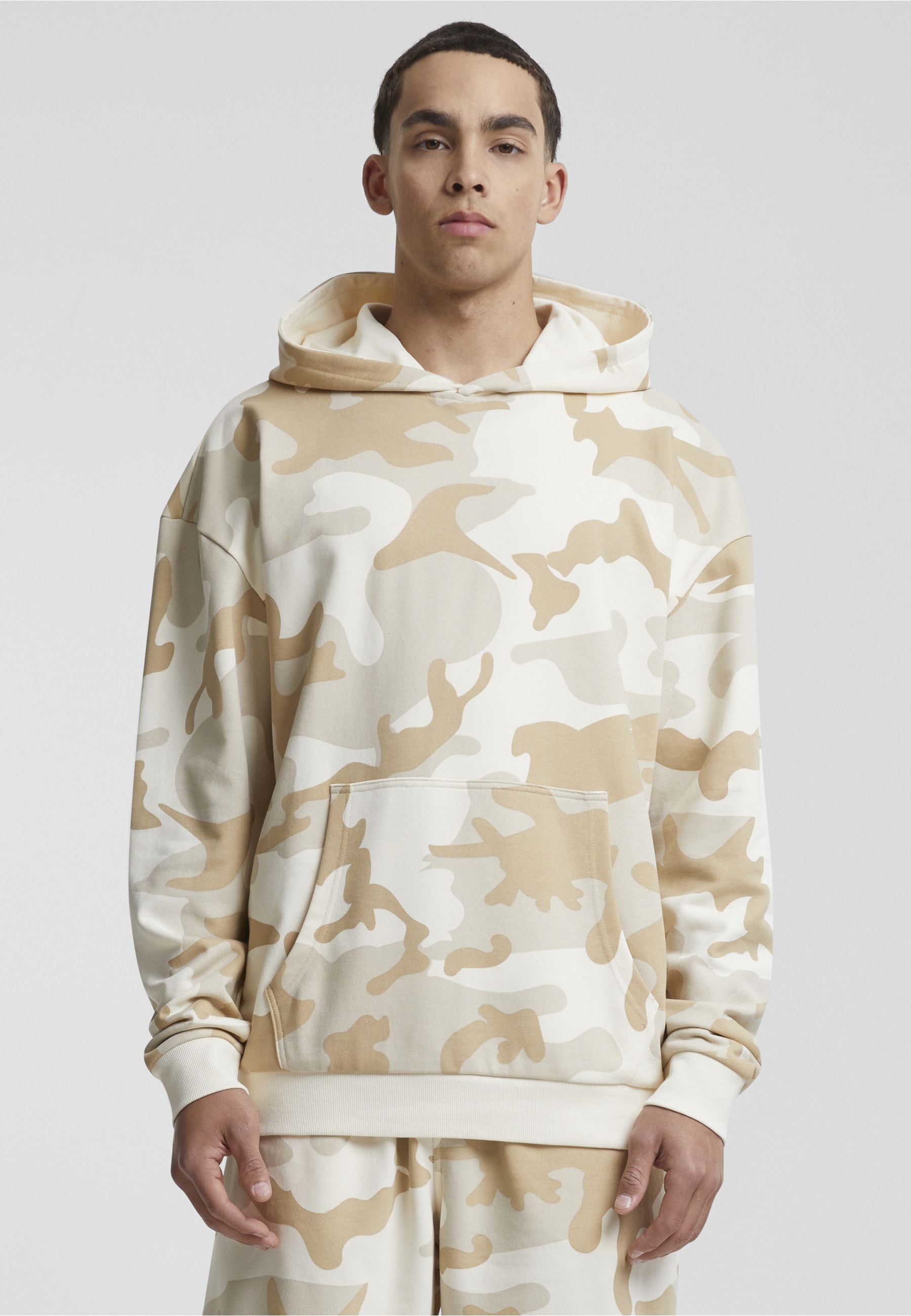 URBAN CLASSICS Kapuzensweatshirt »Urban Classics Herren Easy Camo Hoody«, 1 Stk.
