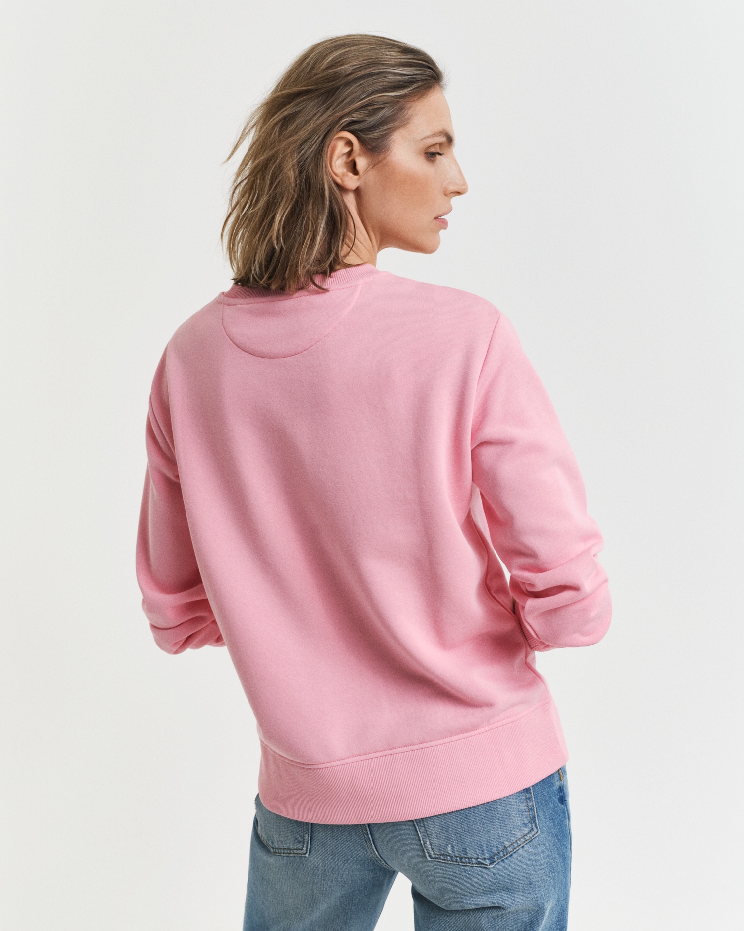 Gant Sweatshirt »SHIELD C-NECK SWEAT«, Grafische GANT-Stickerei auf der Brust