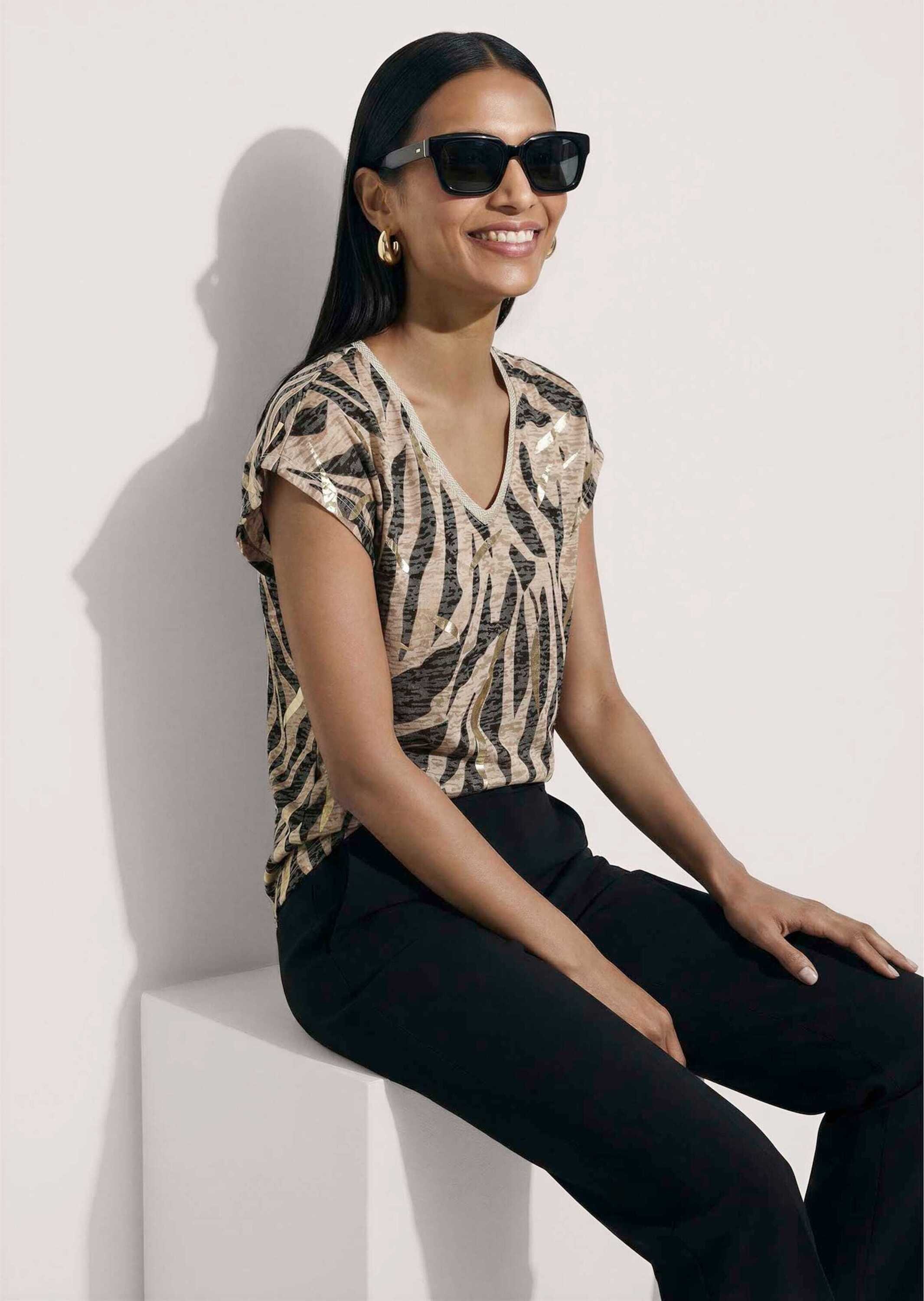 MADELEINE Kurzarmshirt »Shirt Animalprint-Shirt mit V-Ausschnitt«