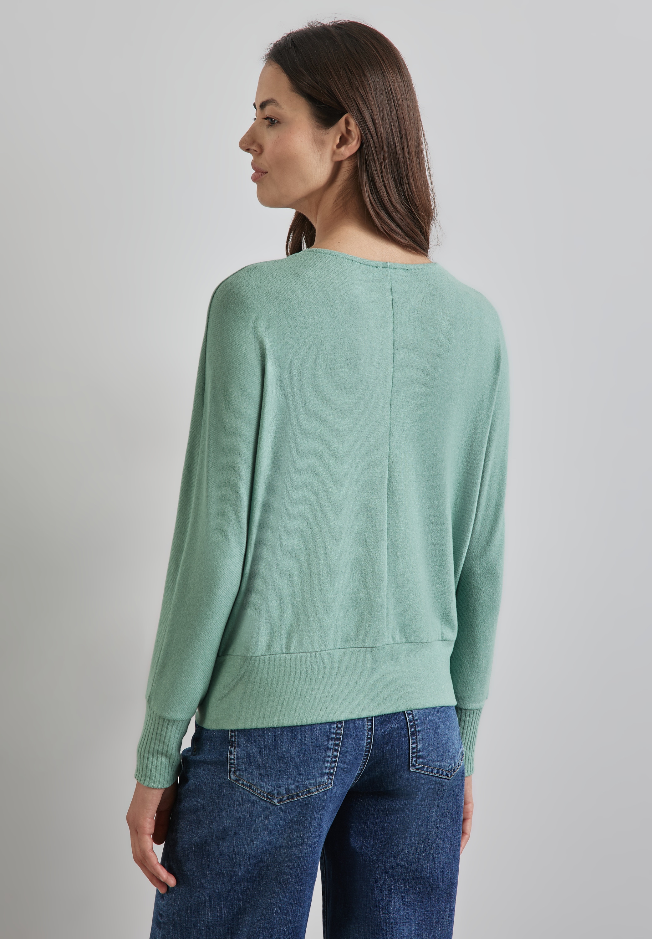 STREET ONE Langarmshirt, mit V-Ausschnitt