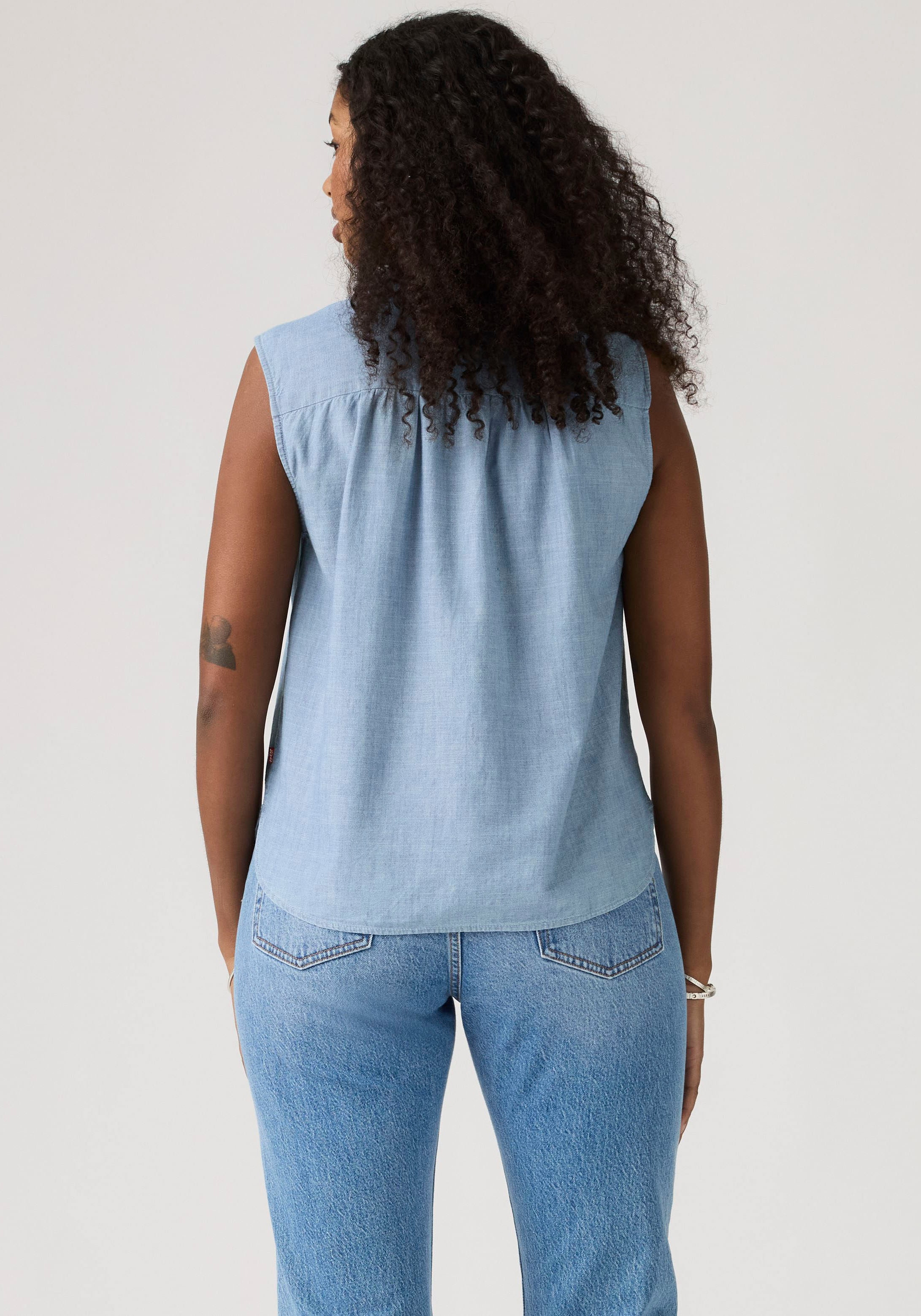 Levi's® Blusentop Figurumspielende Passform