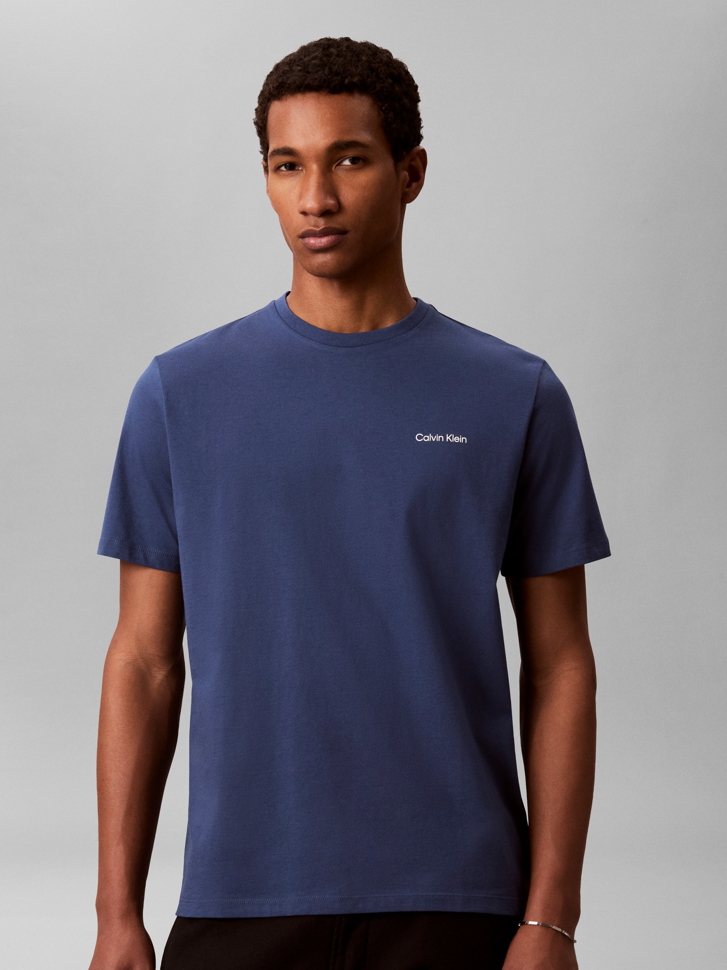 Calvin Klein T-Shirt "SS MICRO LOGO CREWNECK TEE" Regular fit mit Rundhalsausschnitt