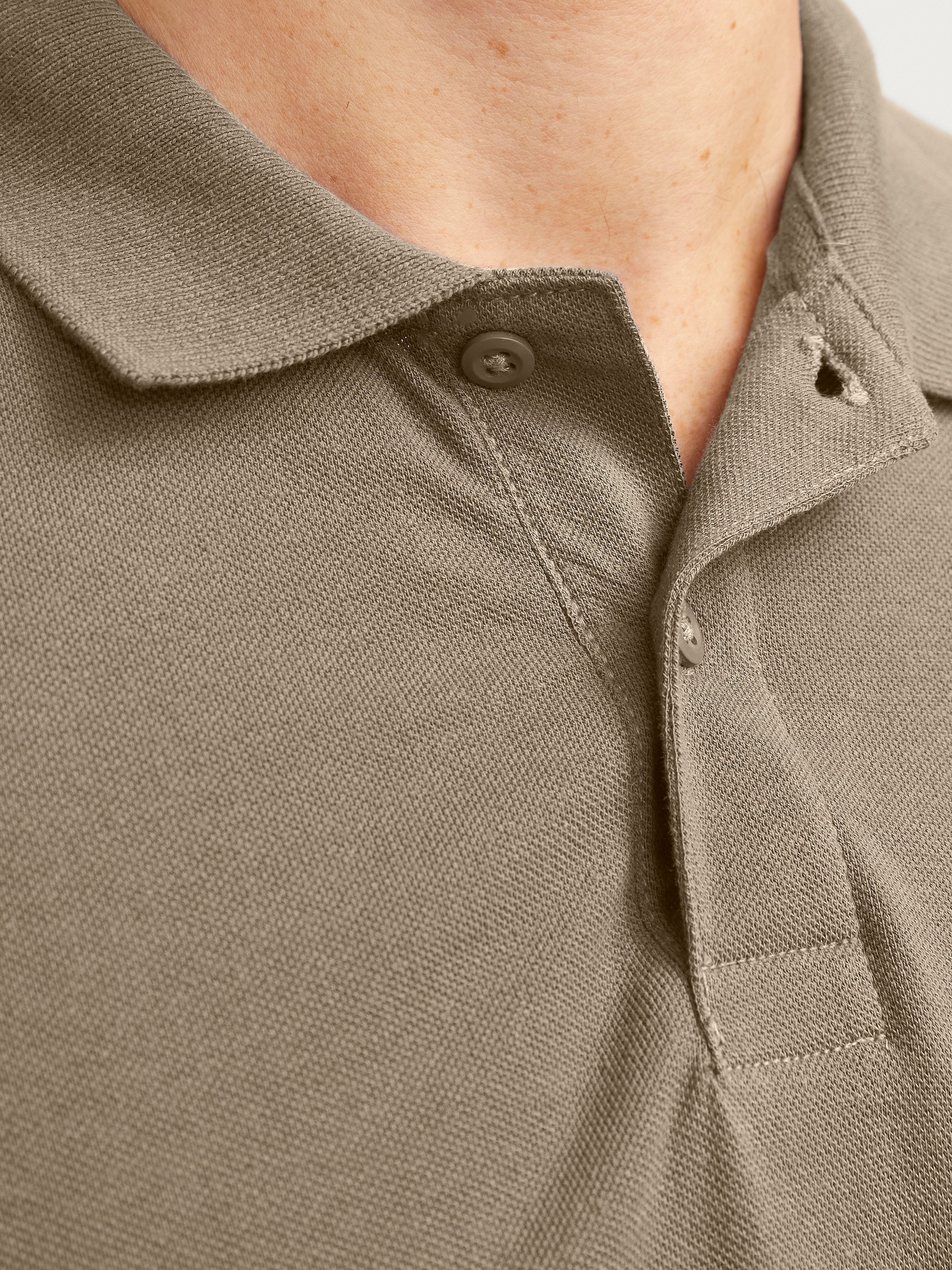 Jack & Jones Poloshirt »JJEBASIC POLO SS NOOS«, mit Logo Stickerei