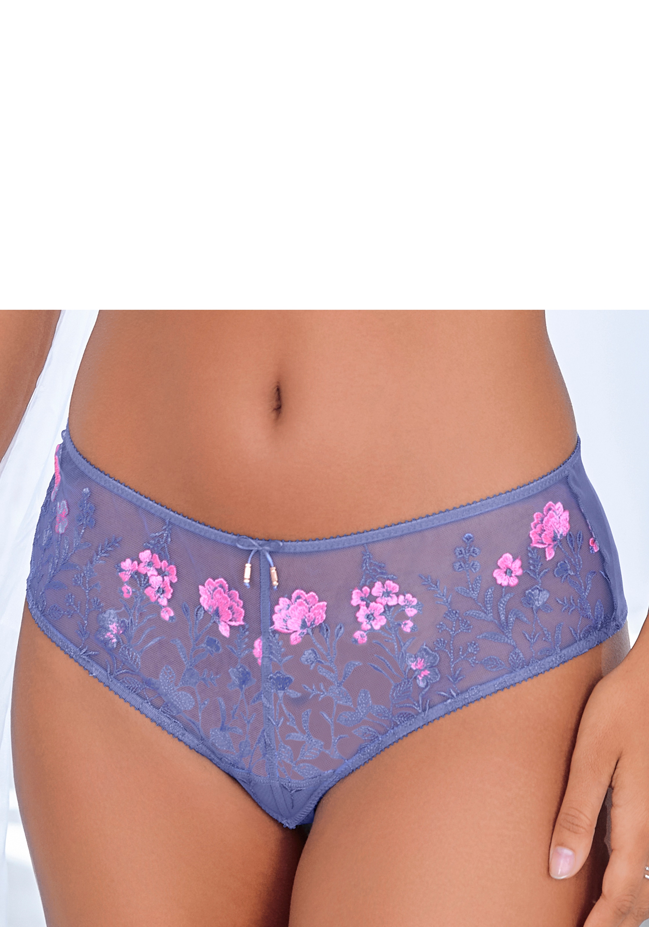 LASCANA Stringpanty "Maria" mit bunten Blumen aus Stickereispitze günstig online kaufen