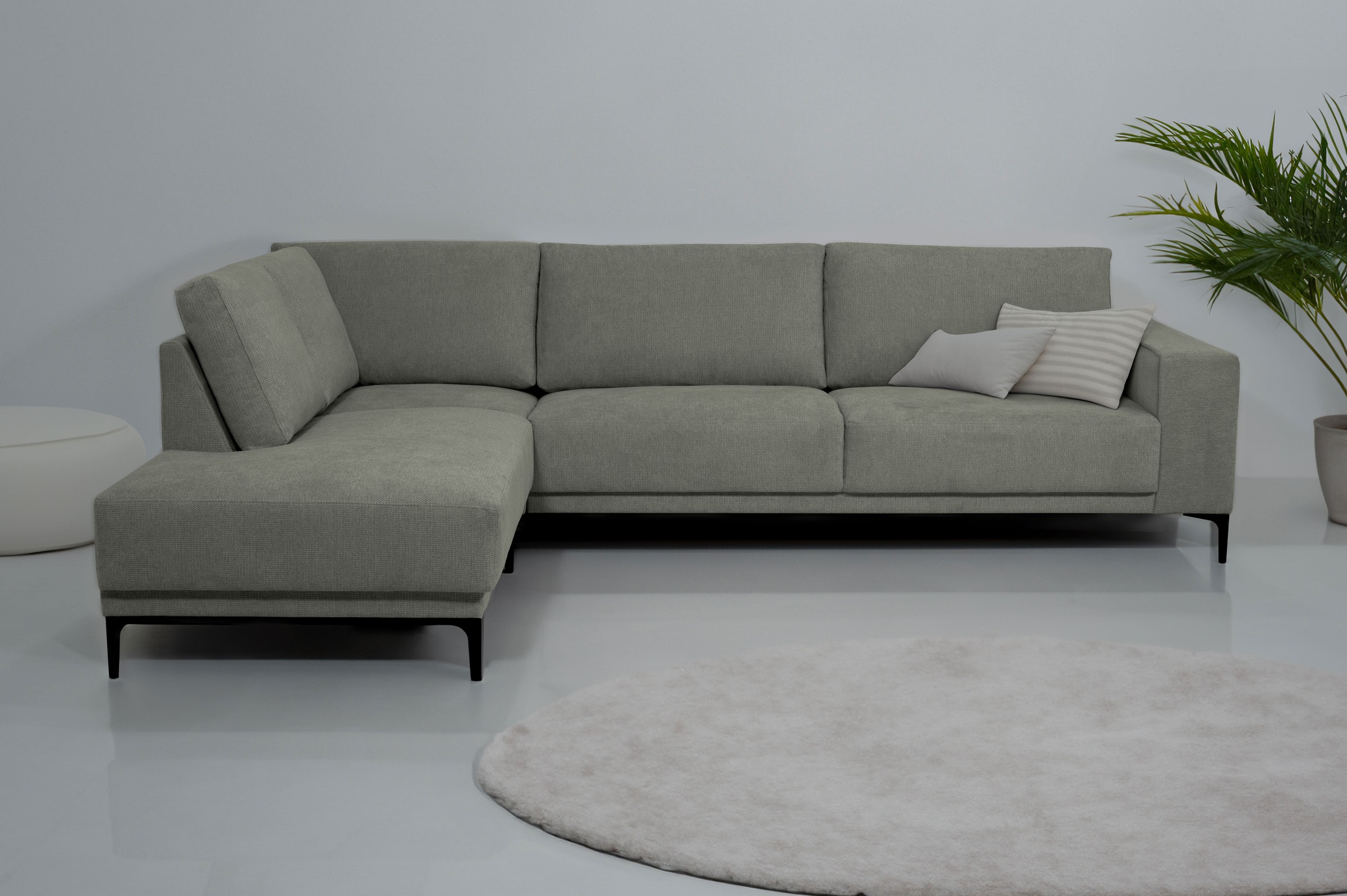 Places of Style Ecksofa »Xander, L-Form,«, Breite 289 cm, Webstoff, Soft-Touch Chenille, schwarze Metallfüßen