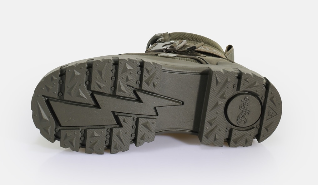 Buffalo Winterboots »Aspha Com1 Vegan«  Schnürstiefelette, Plateauboots mit Innen-Reißverschluss