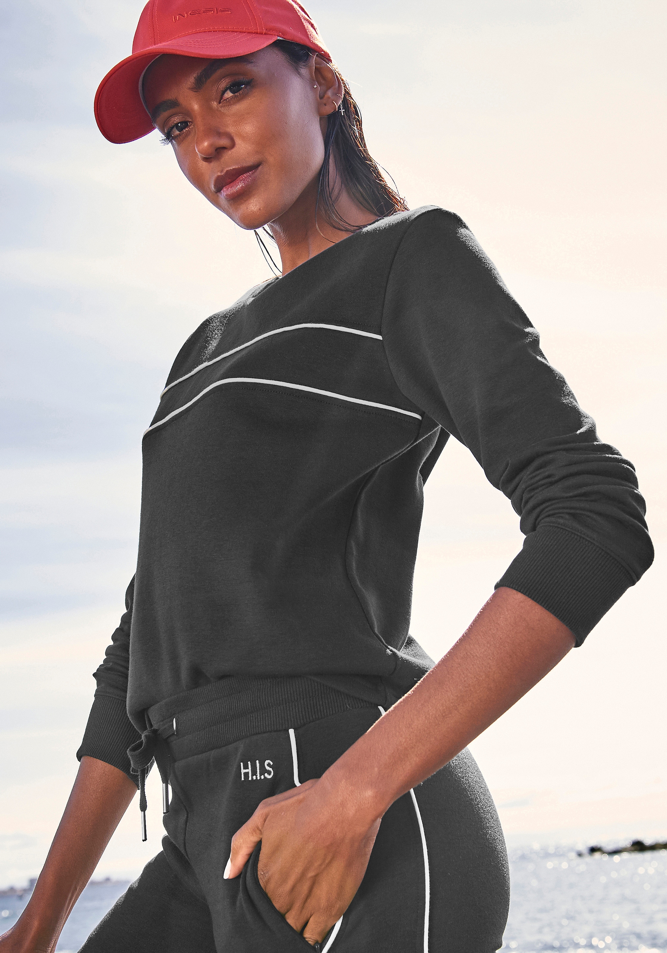 H.I.S Sweatshirt, mit Piping auf der Brust, Loungeanzug