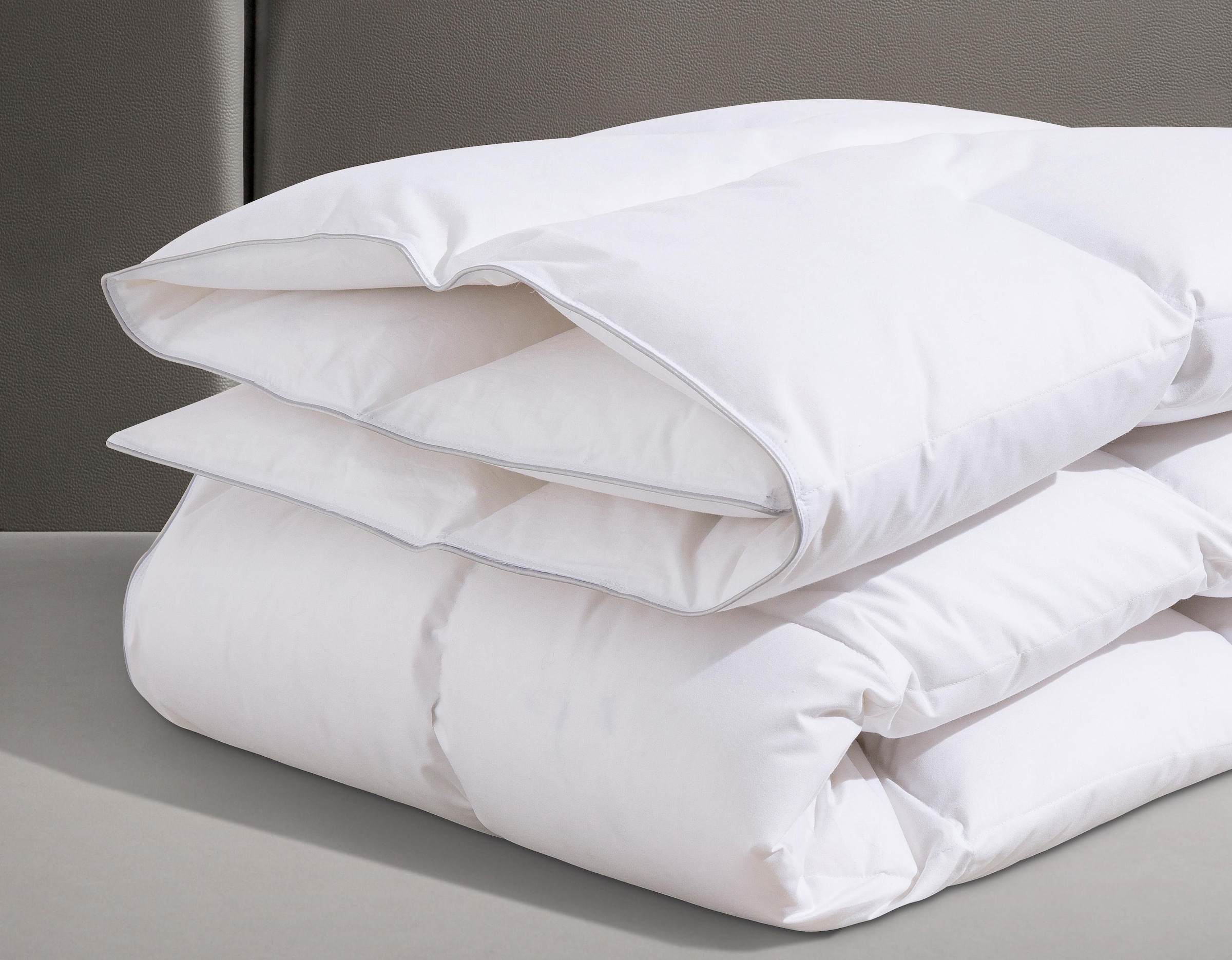 OBB Daunenbettdecke + Kopfkissen »Edition 125 Jahre, Bettendeckenset 2teilig, für Sommer oder Winter«, (Spar-Set), Decke mit Kissen 135x200 oder 155x220 cm, Made in Germany