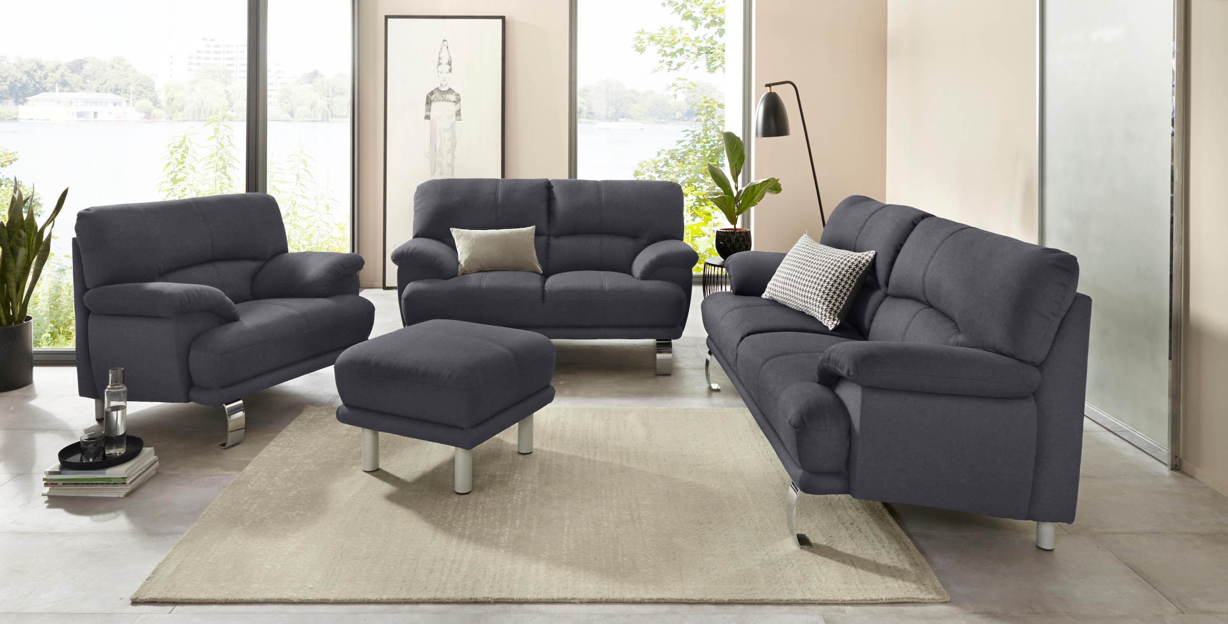 TRENDMANUFAKTUR Sessel »Cecilia II, Loungesessel in italienischem Design« breite und bequeme Armlehnen