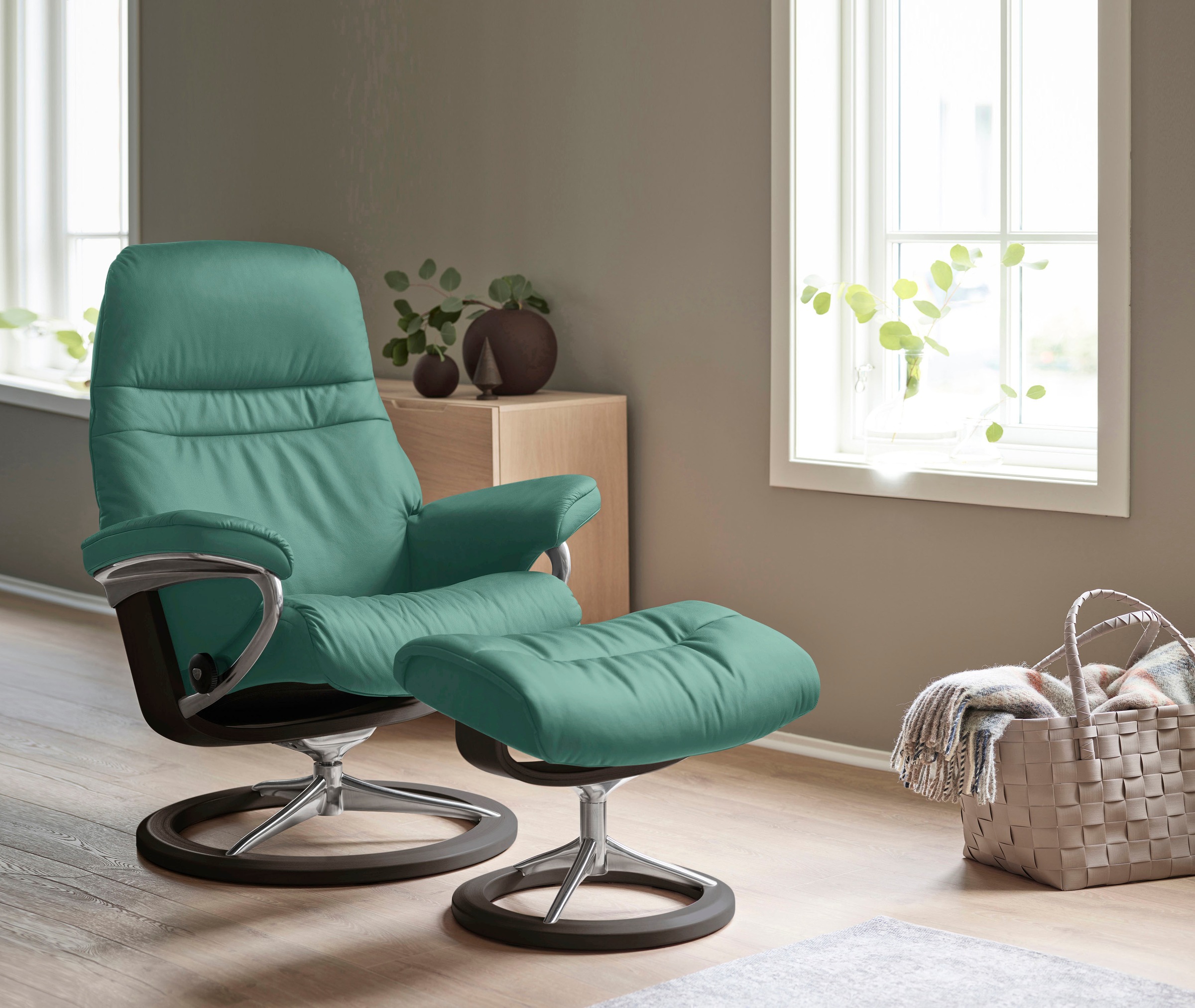 Stressless® Relaxsessel »Sunrise«, (Set, Relaxsessel mit Hocker), mit Signature Base, Größe S, Gestell Wenge