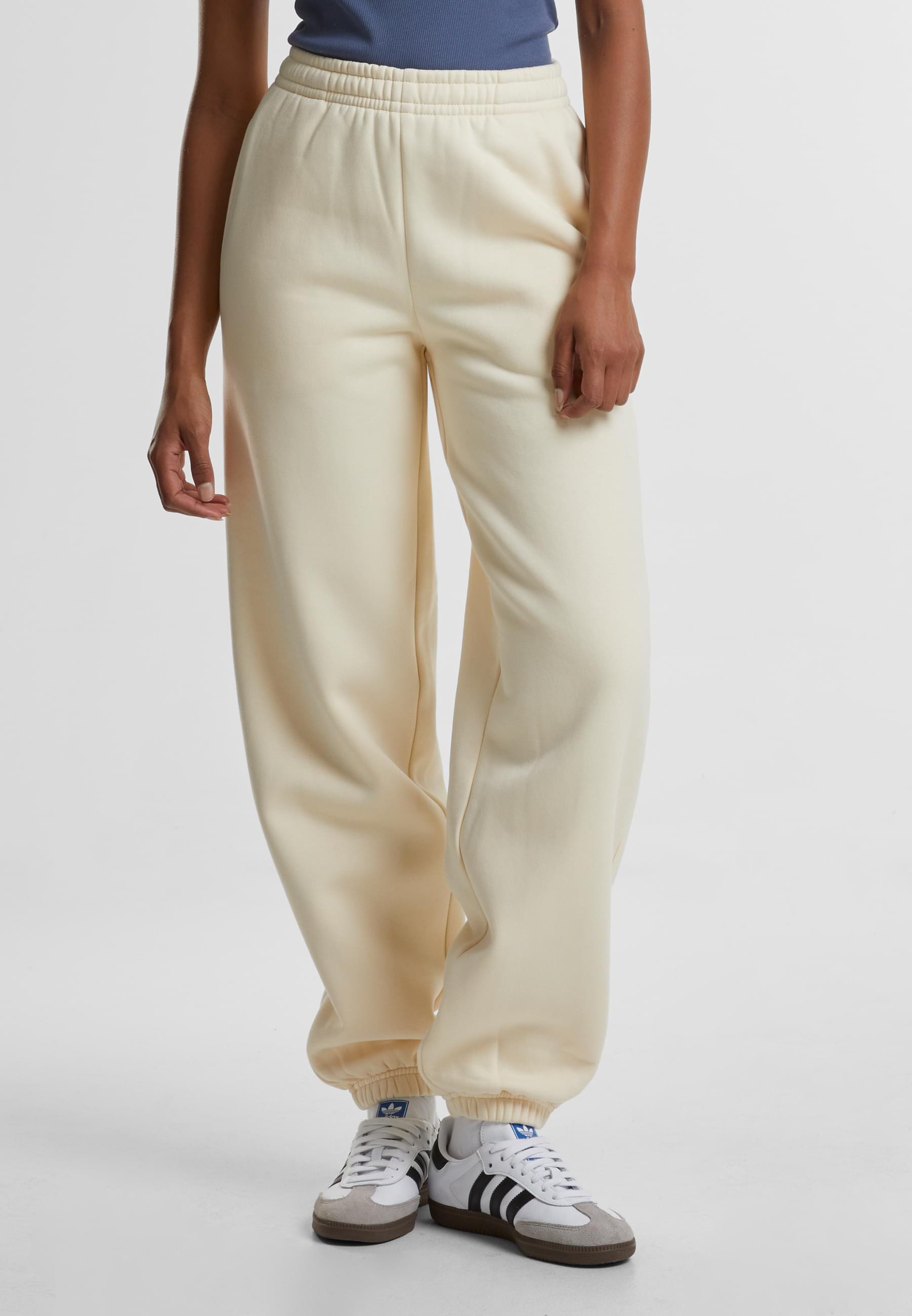 URBAN CLASSICS Jogginghose »Urban Classics Ladies Fluffy Sweatpants«, (1 tlg.)