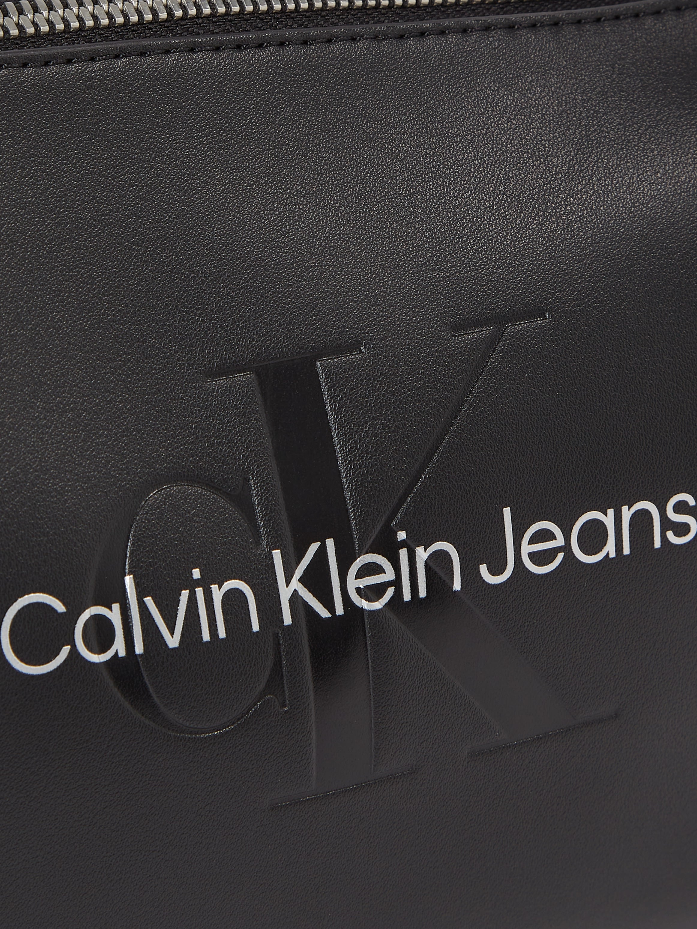 Calvin Klein Jeans Schultertasche »SCULPTED SHOULDERBAG22 MONO«, mit großflächigem Markenlogo