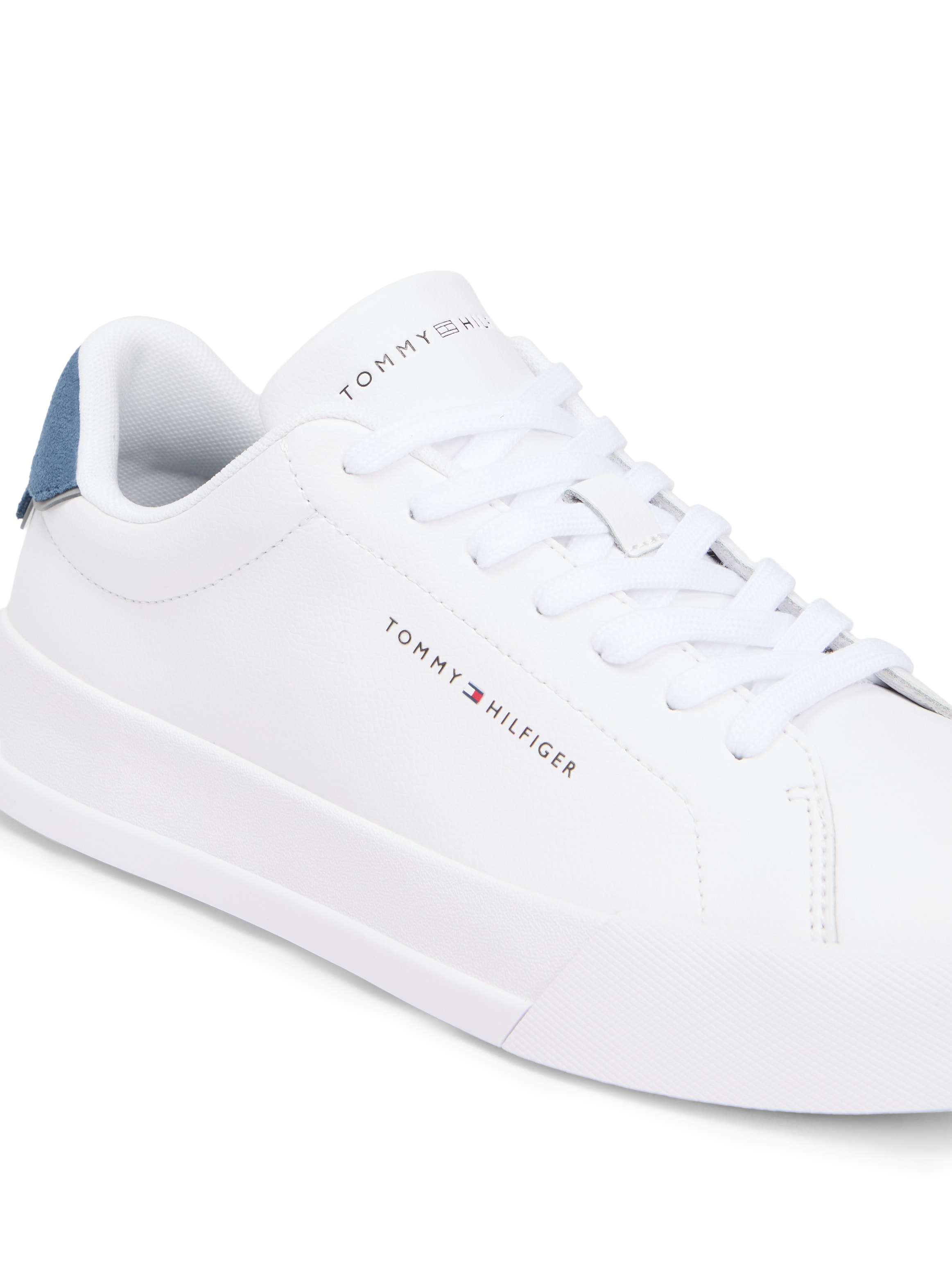 Tommy Hilfiger Sneaker »TH COURT LTH DETAIL ESS«  , Freizeitschuh, Halbschuh, Schnürschuh mit seitlichem Logoschriftzug