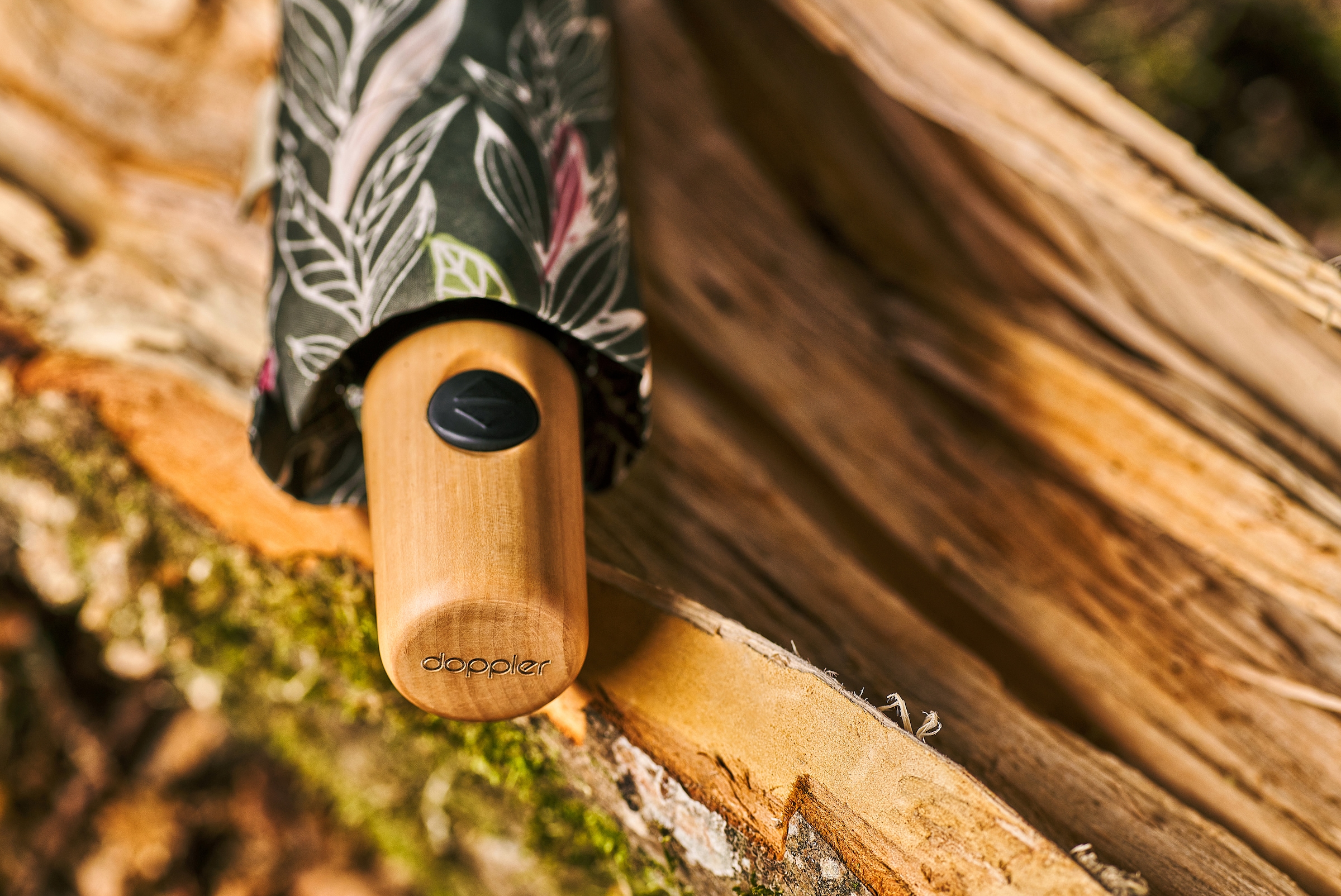 doppler® Taschenregenschirm »nature Magic, aus weltweit Wald - olive«, aus Material | Griff BAUR FSC®- mit intention schützt online recyceltem bestellen
