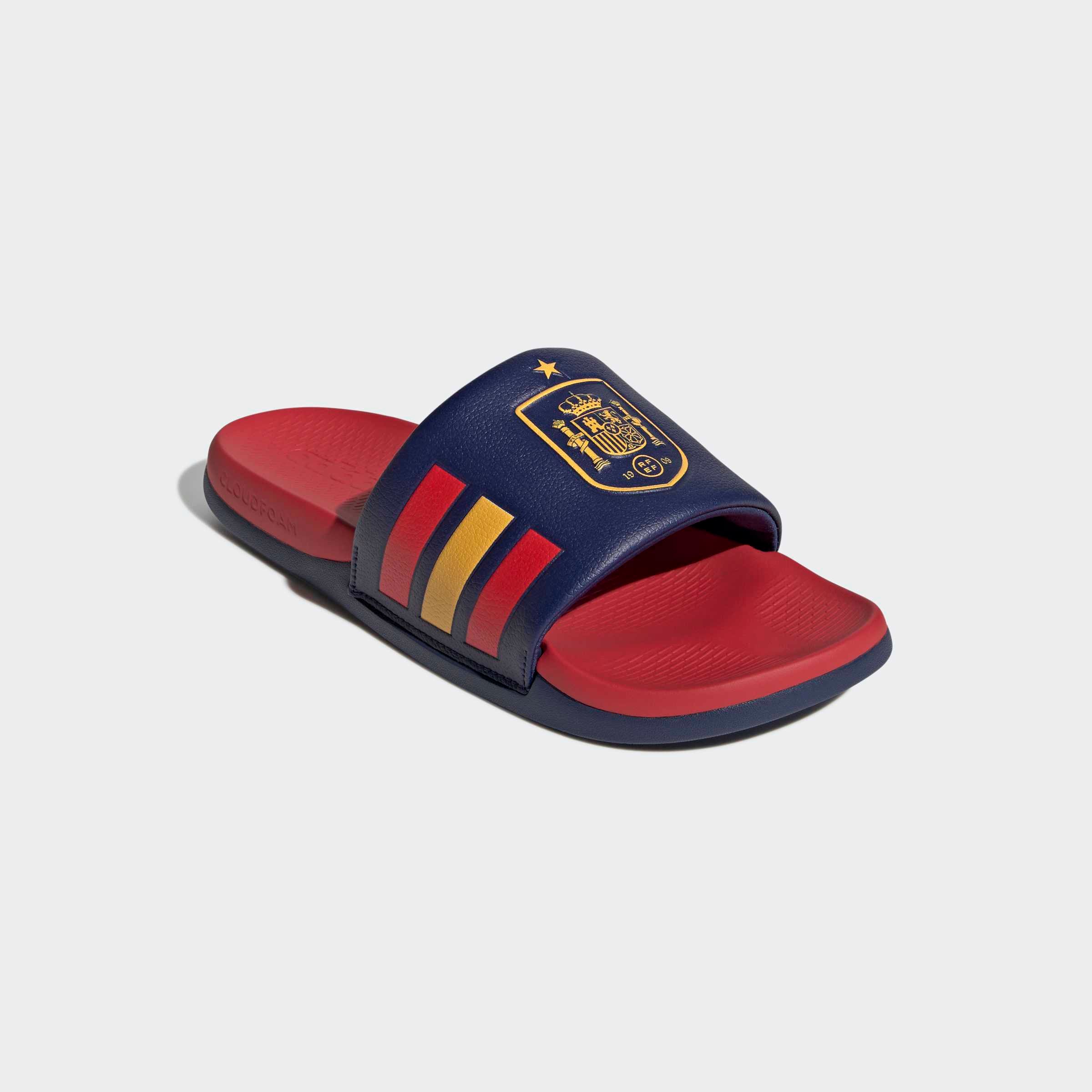 adidas Sportswear Badesandale "ADILETTE CMFT FEF" Badelatschen, World Cup Nations Pack