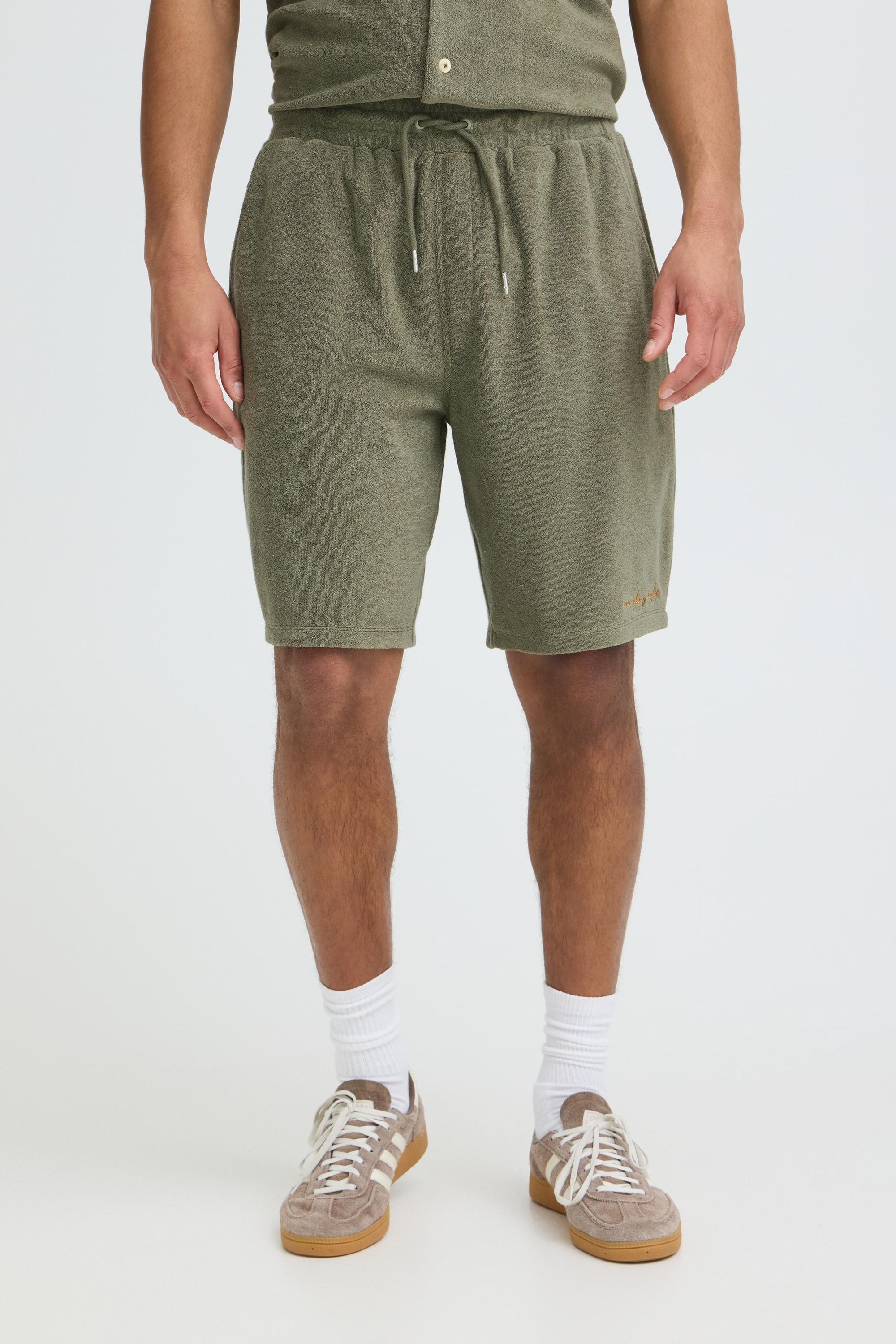 Blend Sweatshorts "BHBasti" Bequeme Frottee-Sweatshorts mit Stickerei günstig online kaufen