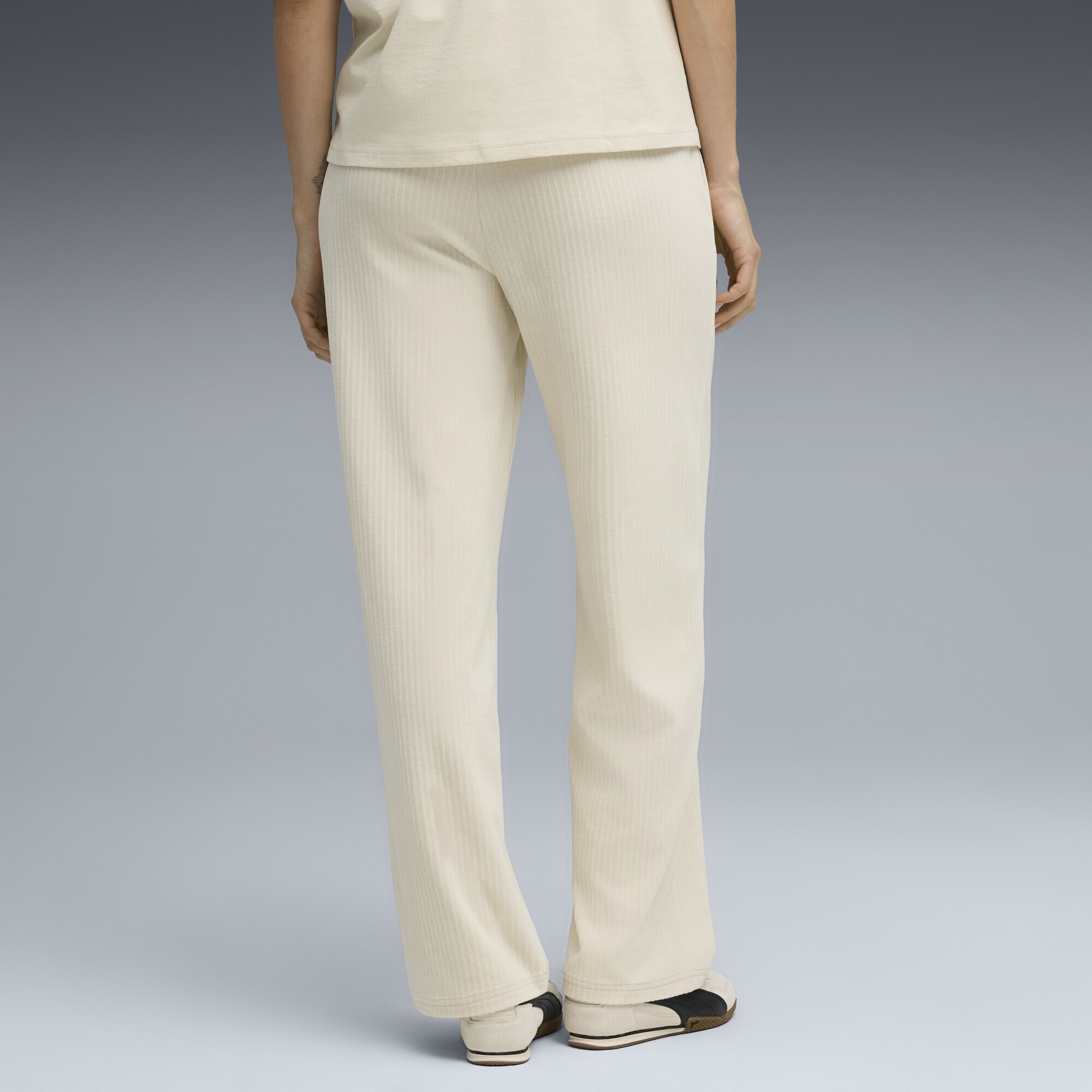 PUMA Sporthose »Essentials Elevated Straight Leg Hose Damen«