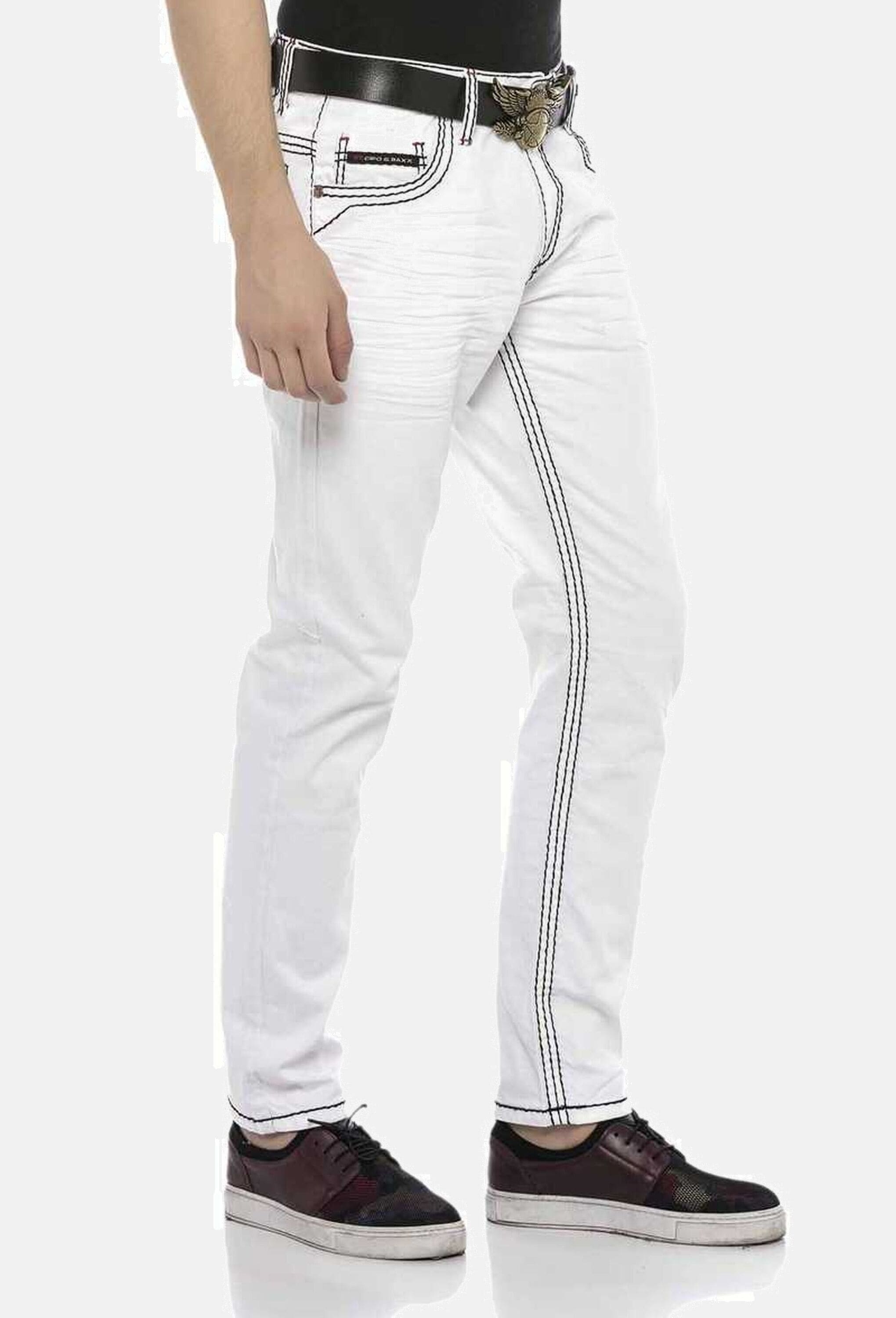 Cipo & Baxx Regular-fit-Jeans »Cipo & Baxx Jeans DENIM« bequeme Jeans mit auffälligen Kontrastnähten, CD601
