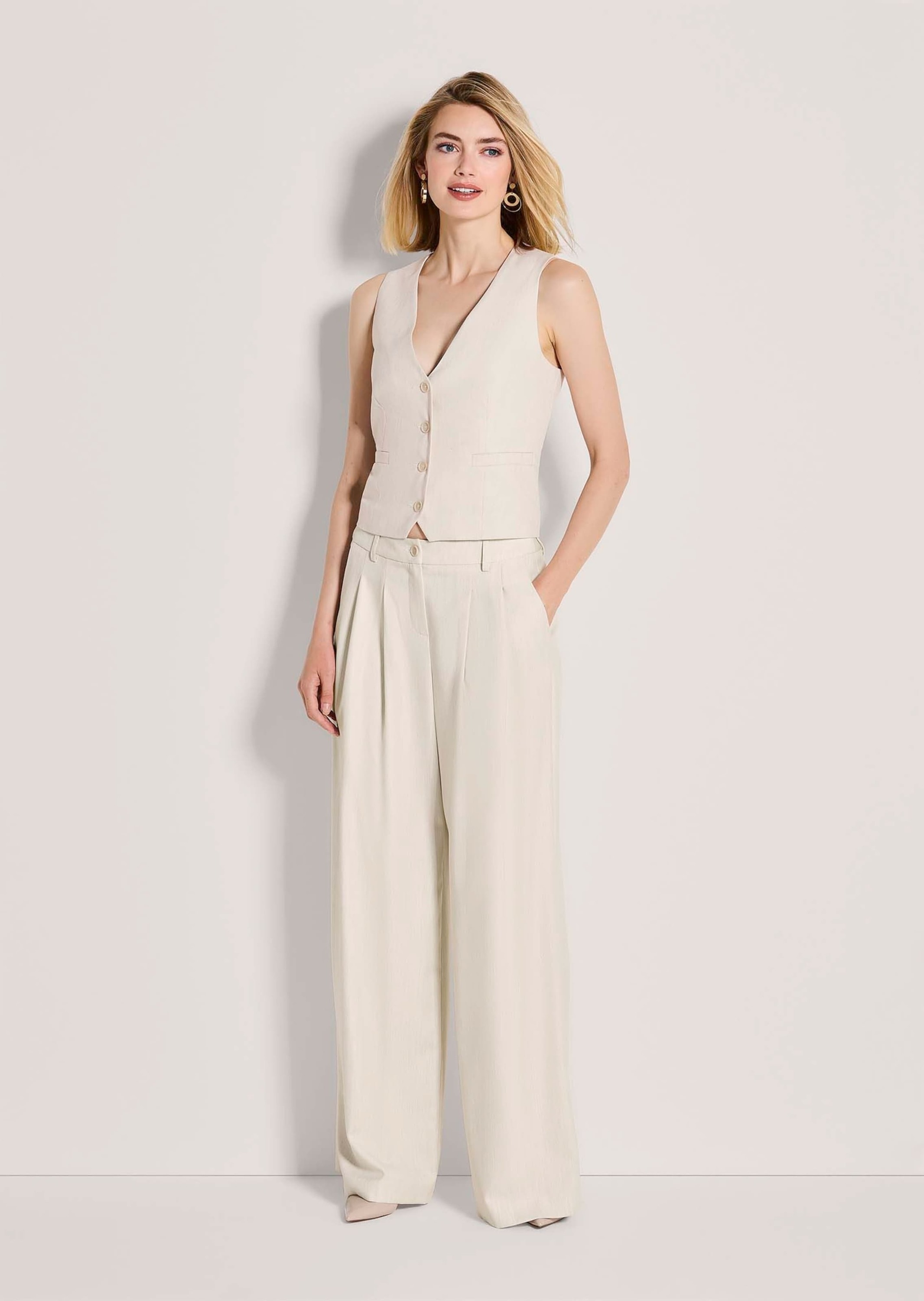 MADELEINE Kurzweste "Weste Elegante Einreiher-Weste, verkürzt" Dezente Leis günstig online kaufen