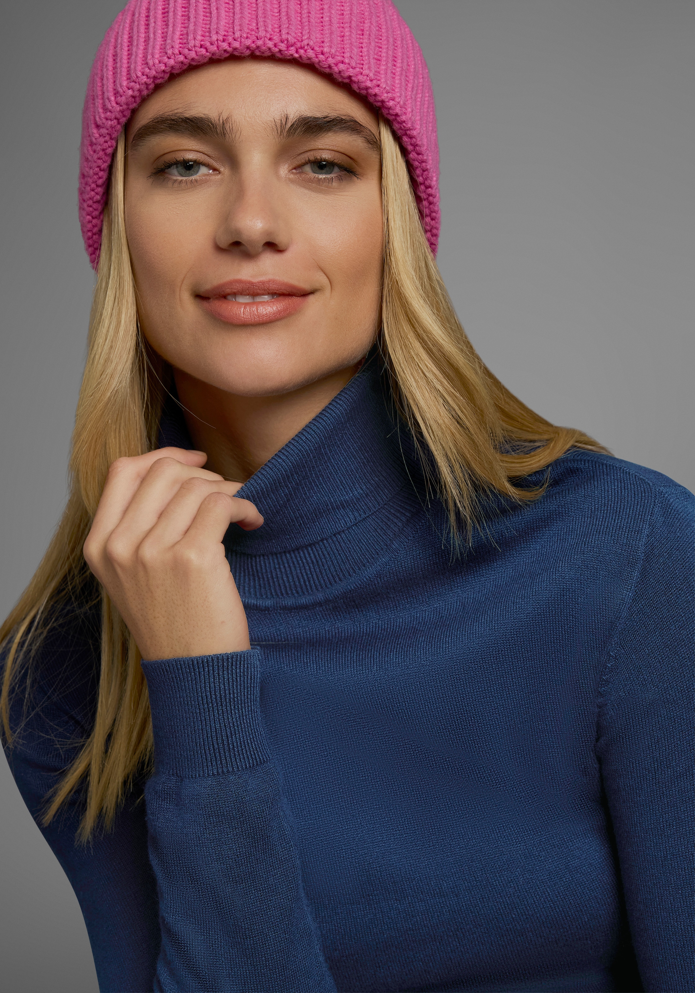 AJC Strickkleid, Minilänge, klassischer Stil, aus Viskosemischung, Langarm