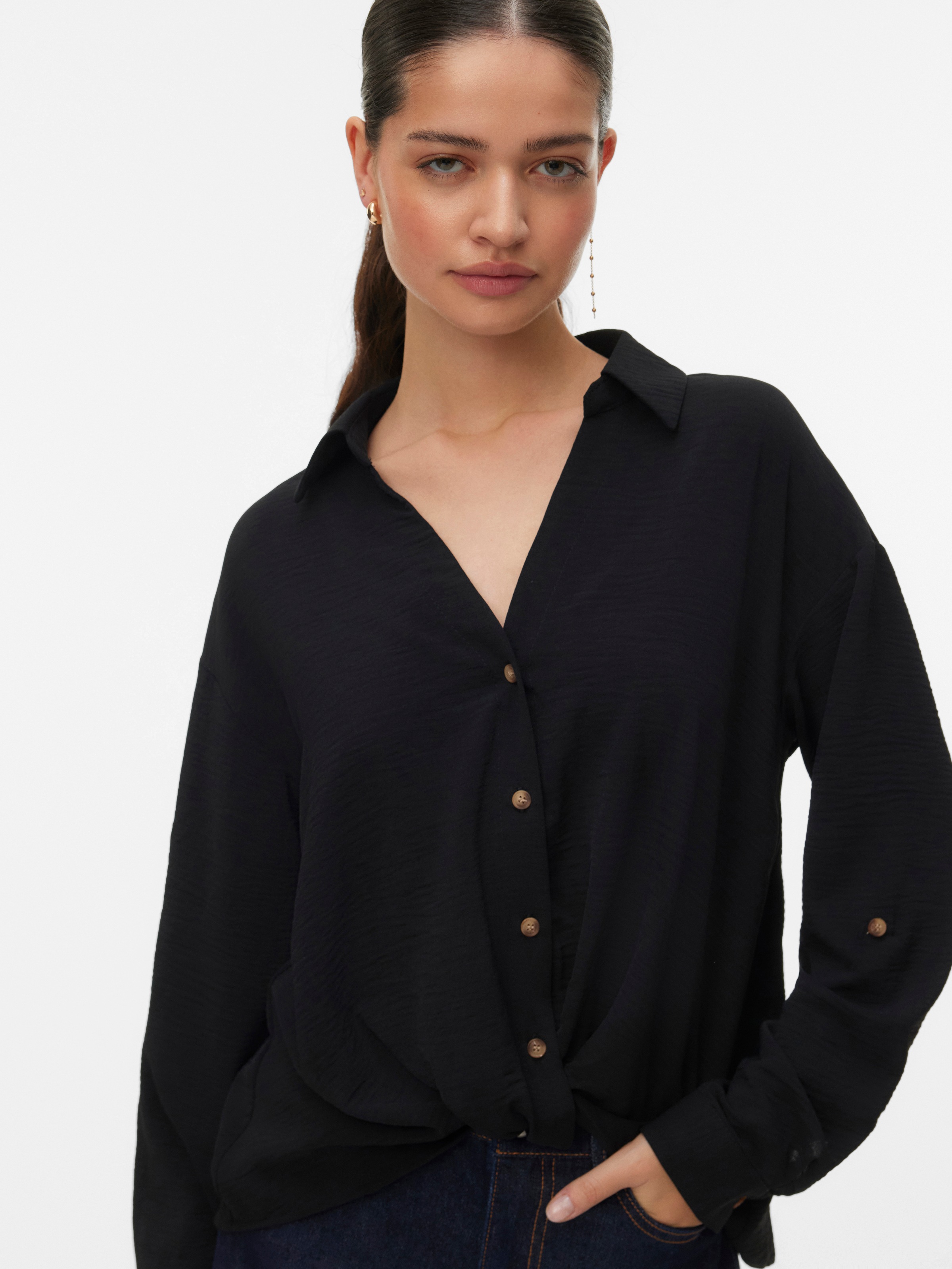 Vero Moda Hemdbluse "VMIZZY LS DETAIL SHIRT WVN BTQ GA" mit geknoteter Fron günstig online kaufen