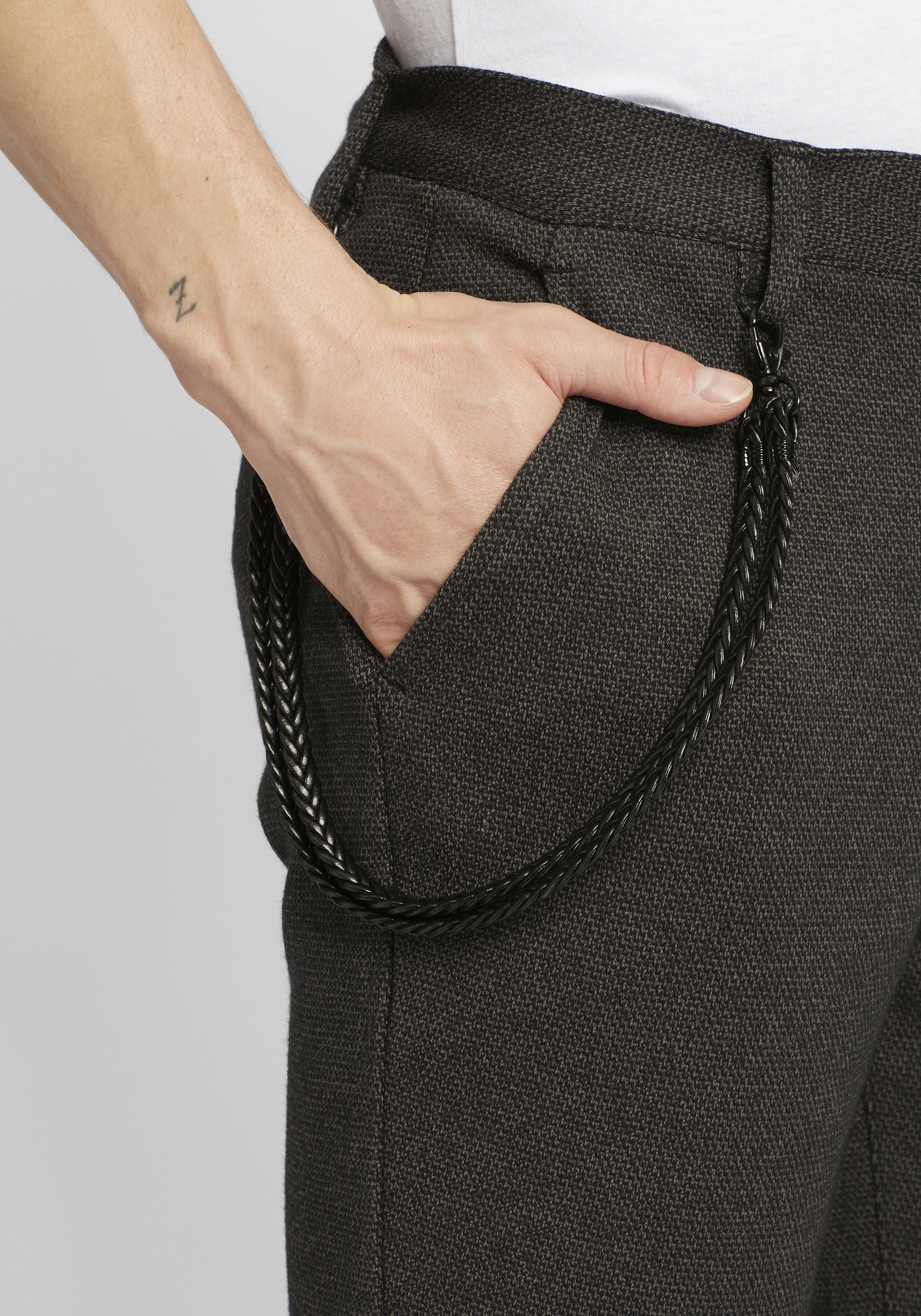 Blend Chinohose »BHWalton«  Strukturierte Stoffhose mit Lederkette - Regular Fit