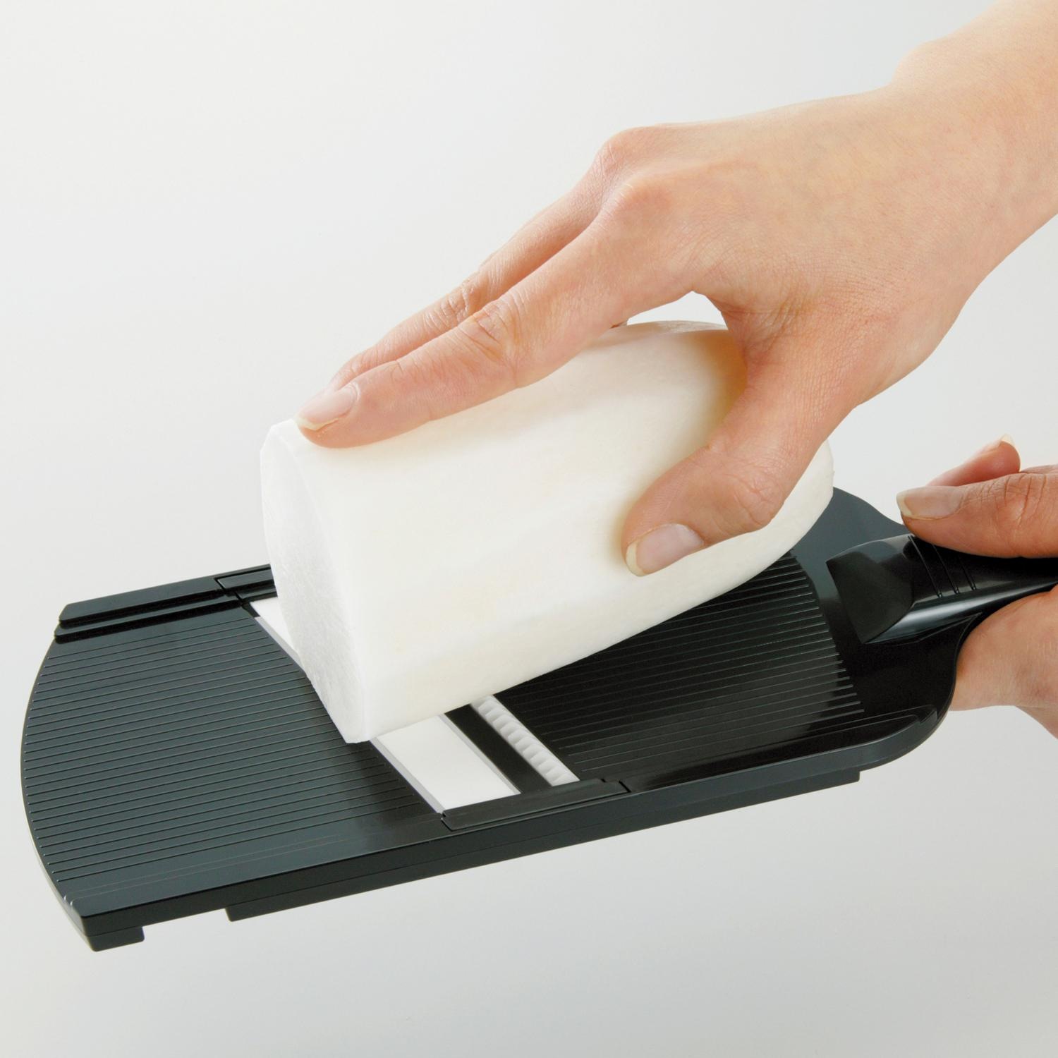 KYOCERA Gemüsehobel, mit Griff, besonders handlich