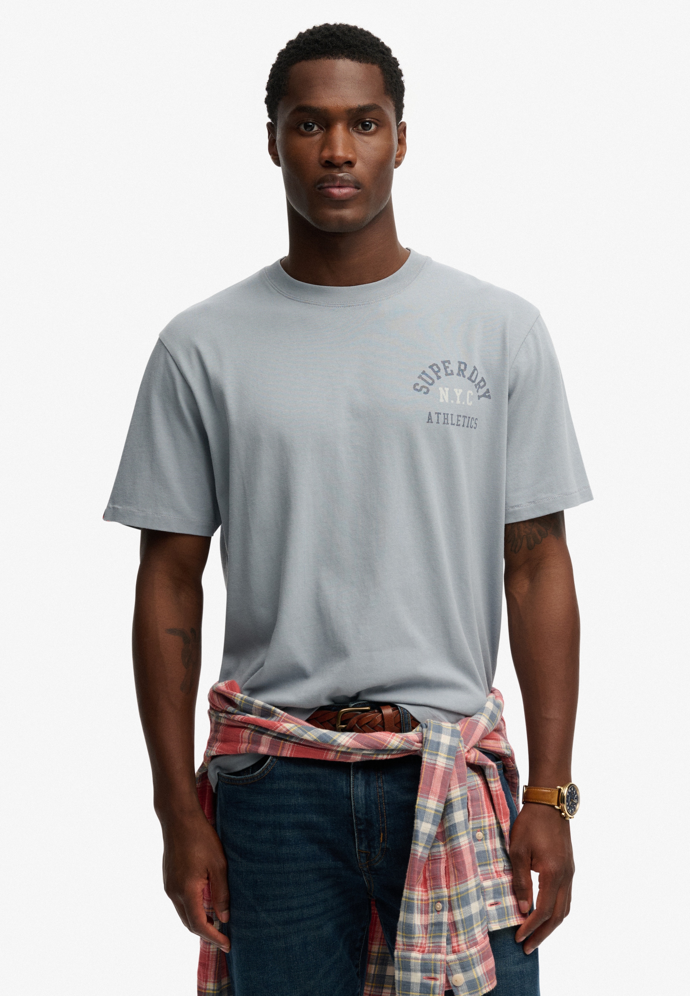 Superdry Rundhalsshirt "ATH ESS TEE" Loose Fit, aus Baumwolle, Single Jersey, mit Kurzarm