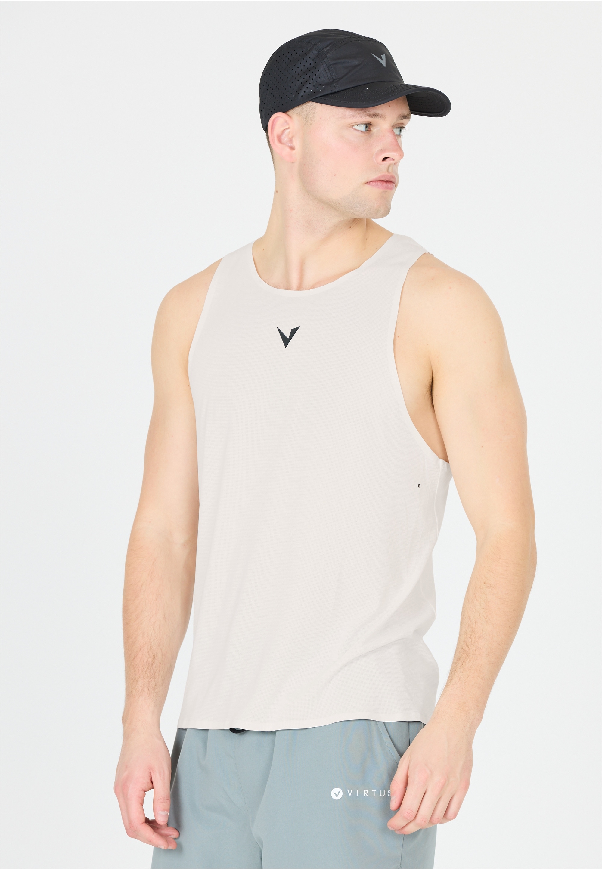 Virtus T-Shirt "Ayaan" aus atmungsaktivem Material