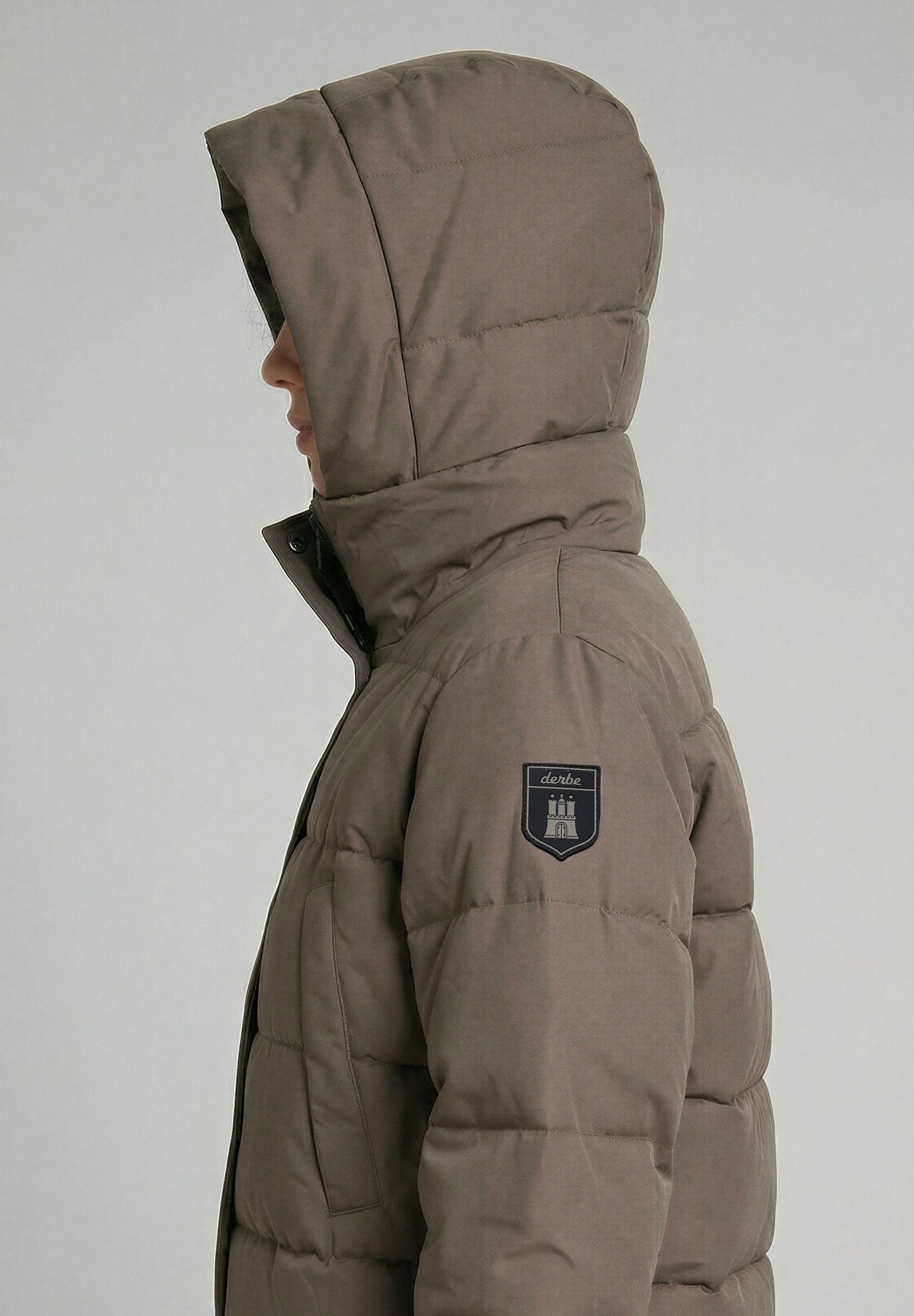Derbe Winterjacke »Sonholm« mit Kapuze Wärmende Steppjacke mit Kapuze