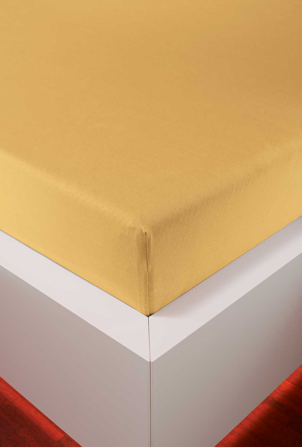 bellana Spannbettlaken "bellana deluxe mit Elasthan, Jersey 230 g/m², Premium-Qualität" mit 5% Elasthan, für Matratzen bis 35cm Höhe, bügelfrei, faltenfrei