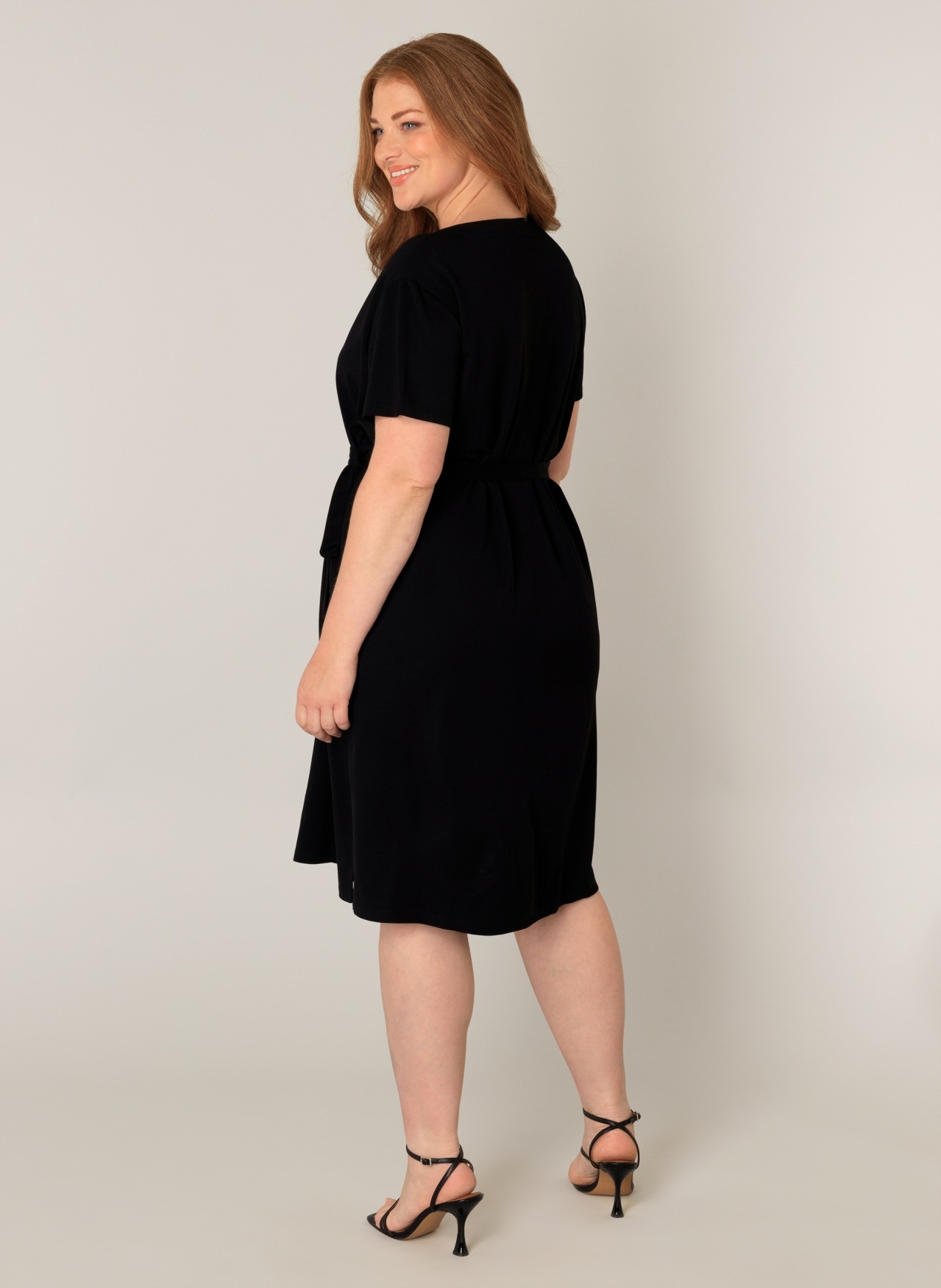 Base Level Curvy Sommerkleid, mit Bindegürtel günstig online kaufen