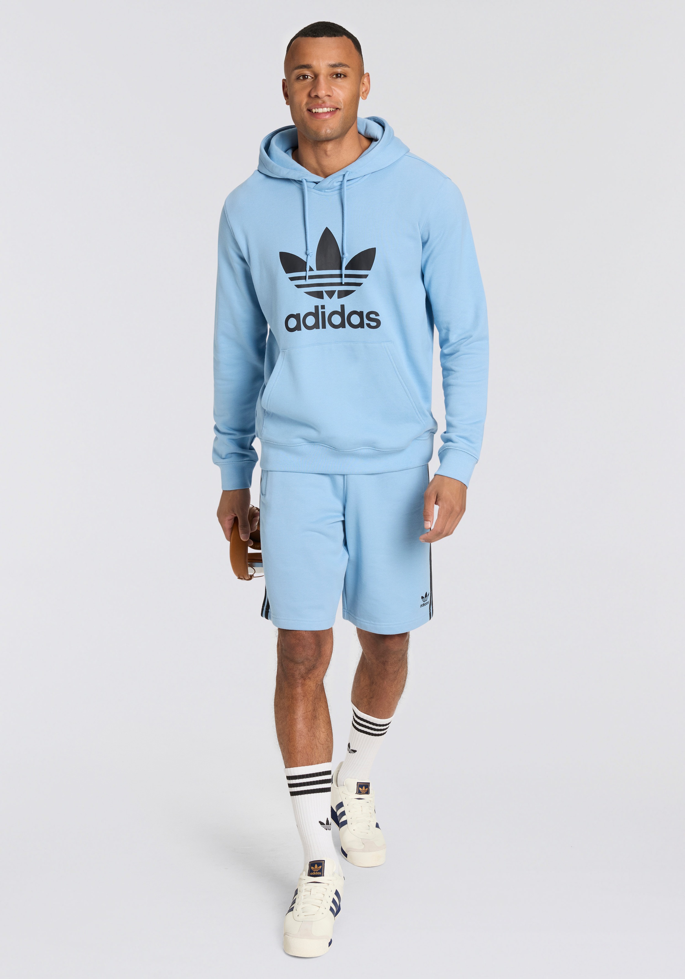 adidas Originals Shorts »3-STRIPE SHORT«, (1 tlg.), Drei Streifen Sweat Shorts aus weichem French-Terry Material