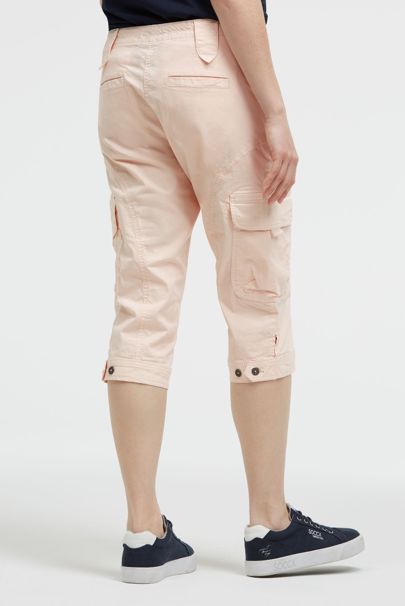 SOCCX Skaterbermudas  mit verstellbarem Knopfriegel am Hosensaum