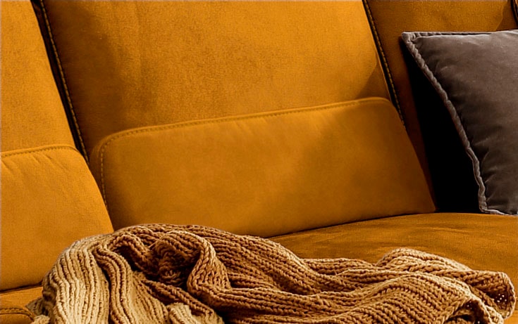 Sofakissen W.SCHILLIG "run", gelb (brandy s37), B:62cm H:20cm T:8cm, Stoff S37 (100% Polyester);ROHLEDER Chenille-Flachgewebe Q2 W77 (68% Polyacryl, 32% Polyester);Stoff S37 (100% Polyester), Polsterauflagen, Sofakissen, Nierenkissen, Breite 62 cm