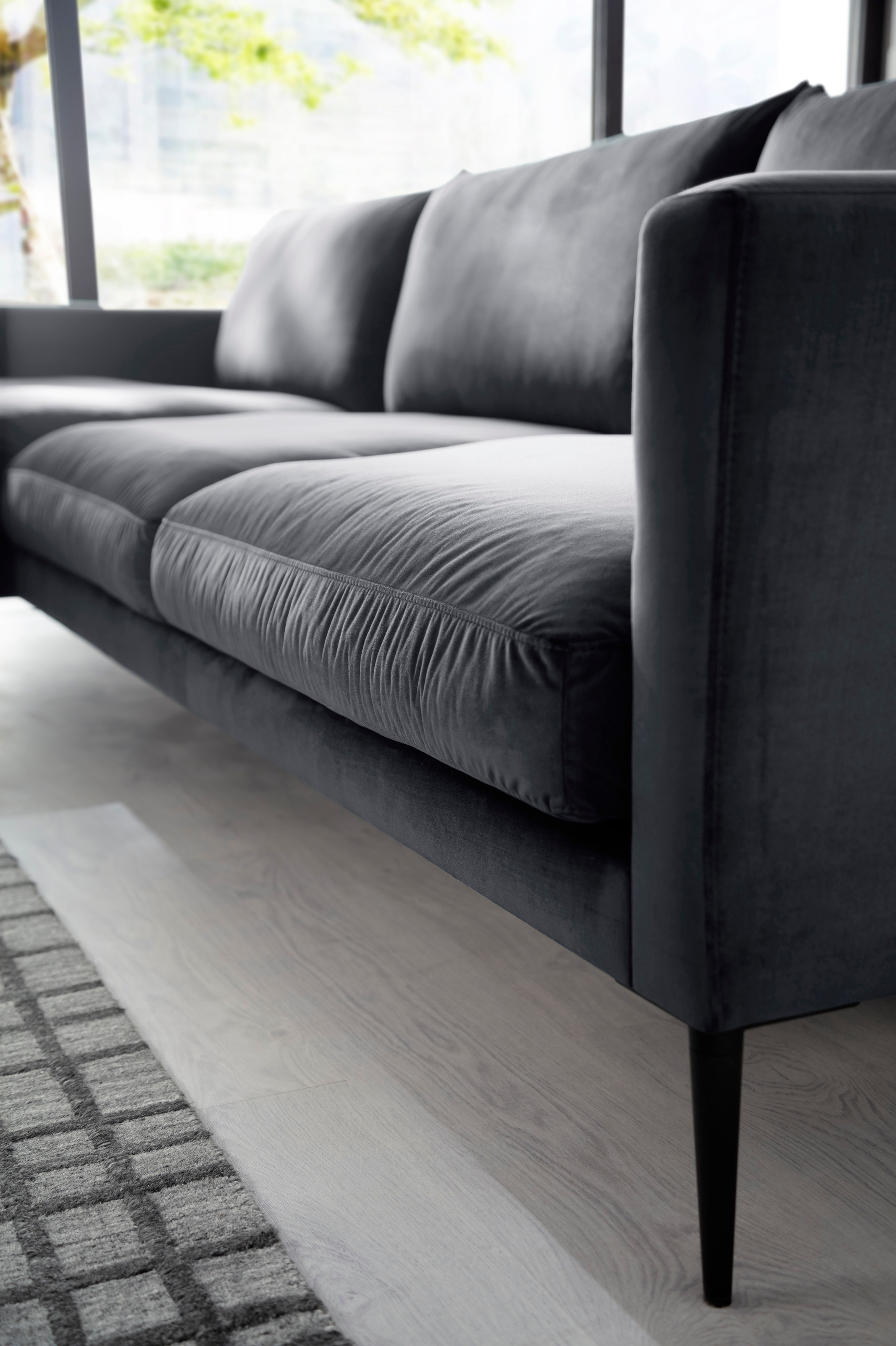 Trends by HG Polsterecke »Svea L-Form«, Recamiere rechts oder links, mit Metallfuß, frei im Raum stellbar